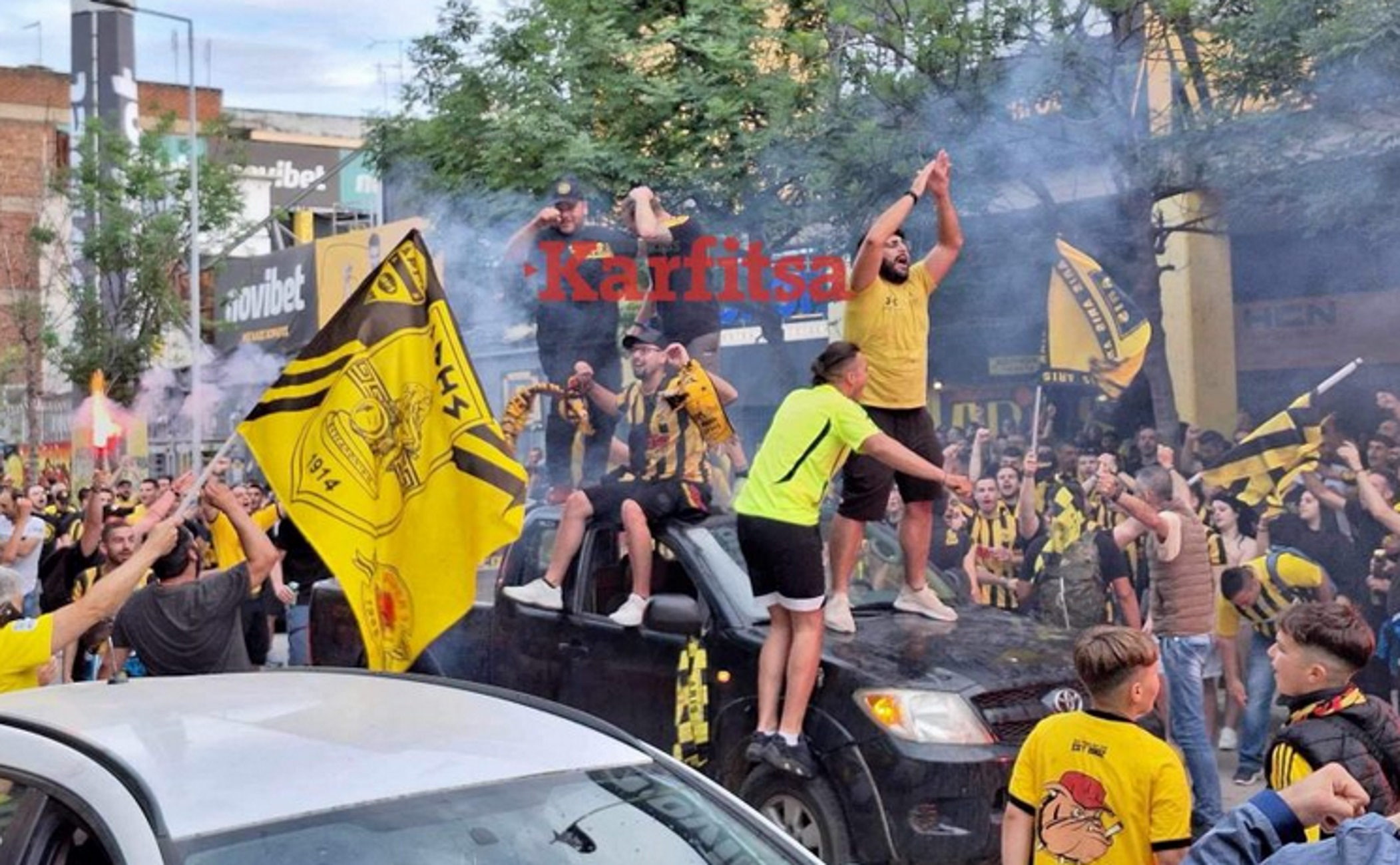 Παναθηναϊκός – Άρης: Κιντρινόμαυρο πάρτι  έξω από το «Κλεάνθης Βικελίδης» για τον τελικό κυπέλλου