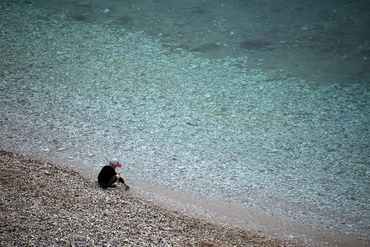 Ναύπλιο - Στιγμιότυπο στη παραλία της Αρβανιτιάς με βροχερό καιρό. (Βασίλης Παπαδόπουλος
