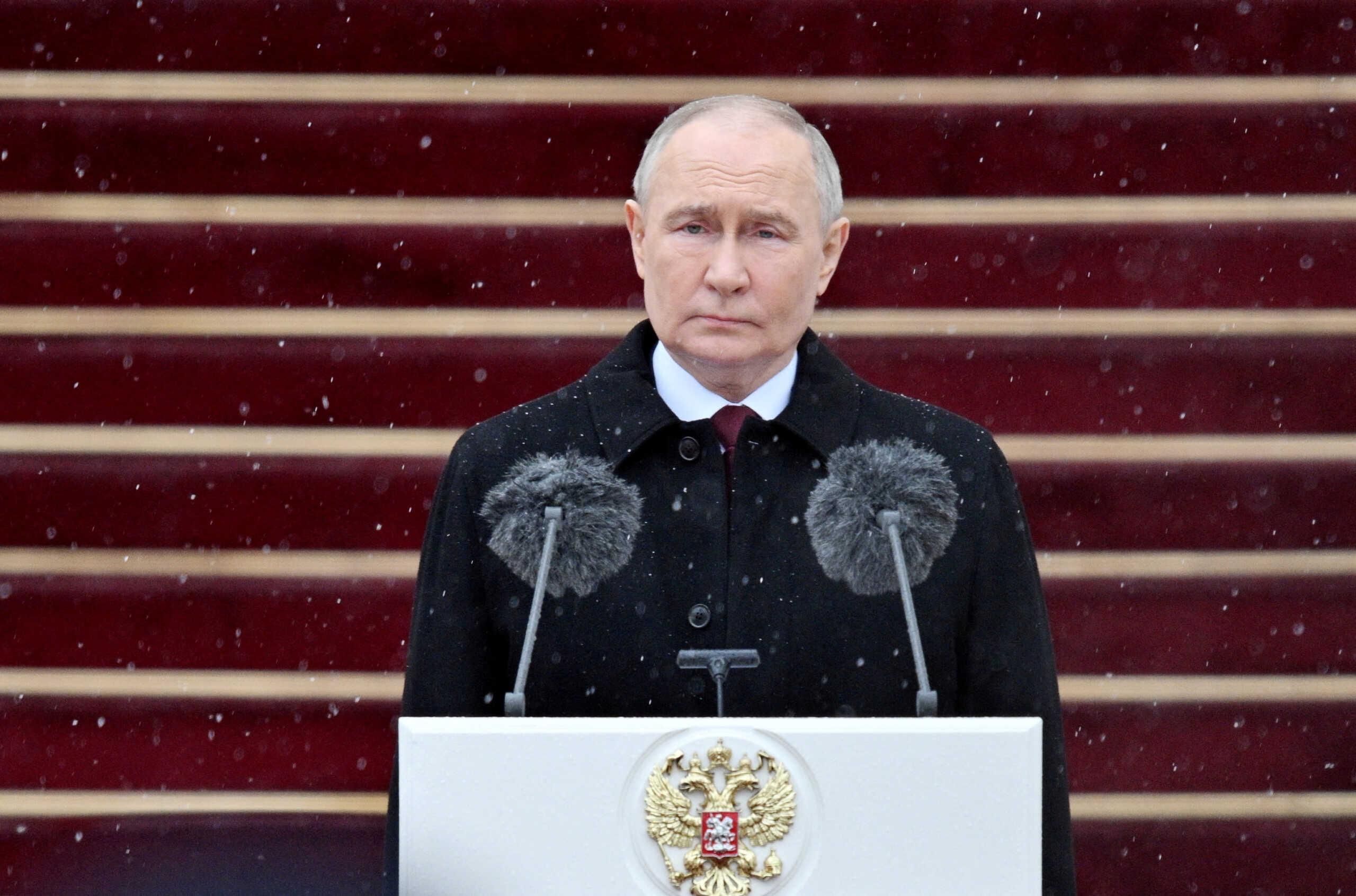FILE PHOTO: Russian President Vladimir Putin reviews honour guards of the presidential regiment following his inauguration ceremony at the Kremlin in Moscow, Russia May 7, 2024. Sputnik