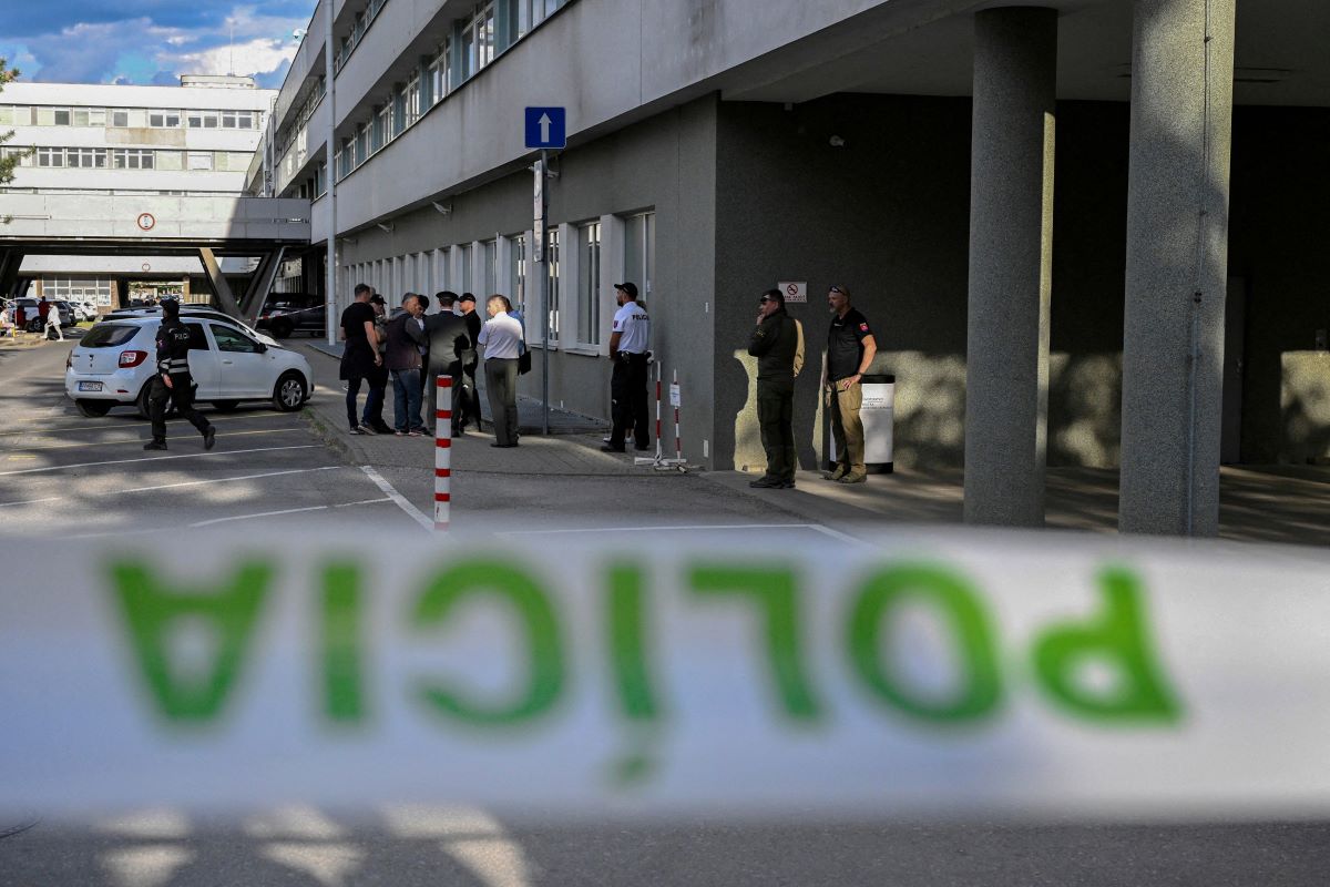 Ρόμπερτ Φίτσο: Σοβαρή αλλά σταθερή η κατάσταση της υγείας του