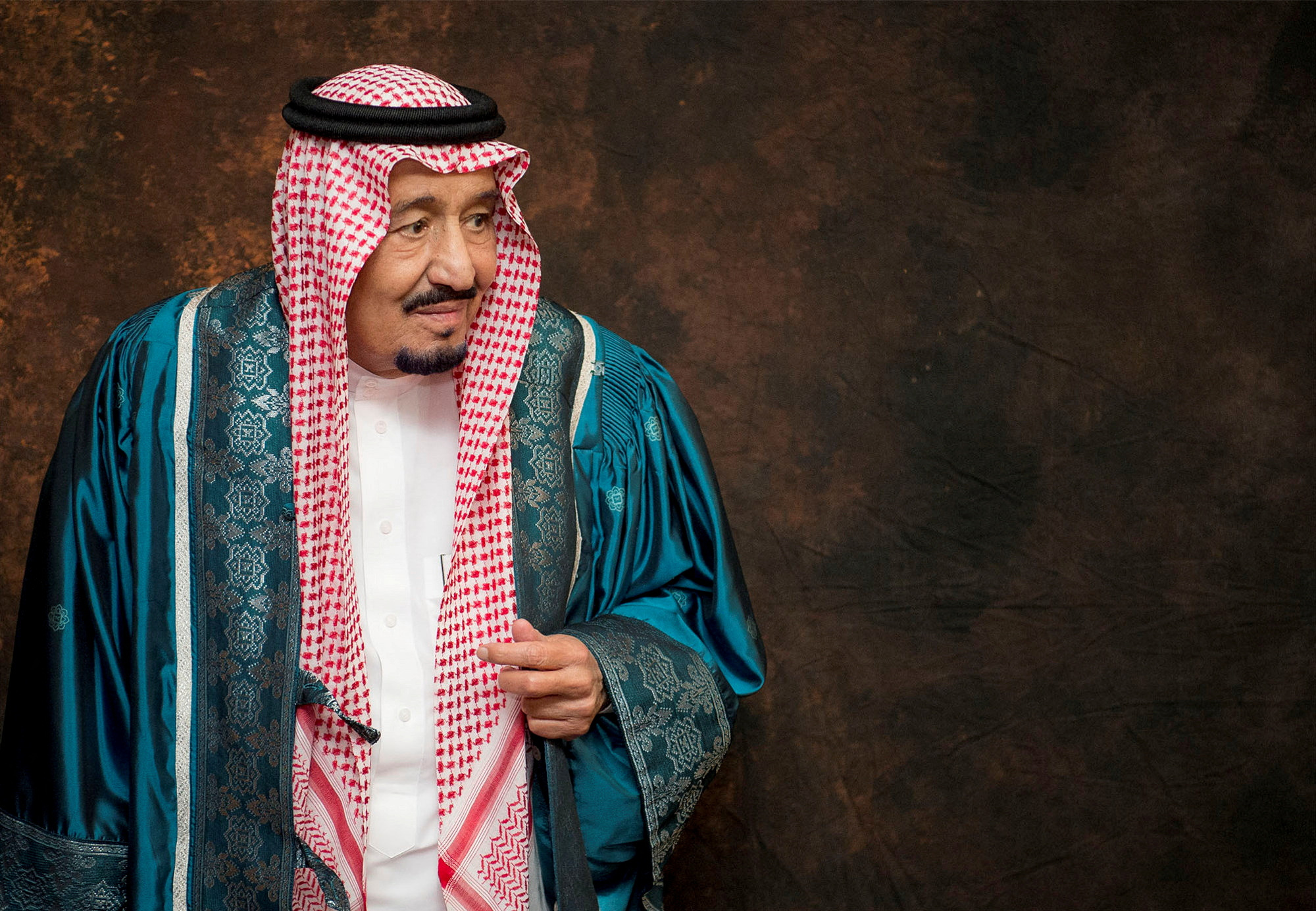 FILE PHOTO: Saudi Arabia's King Salman poses after receiving an honorary PhD from International Islamic University Malaysia (IIUM) in Kuala Lumpur, Malaysia February 28, 2017. Courtesy of Bandar Algaloud