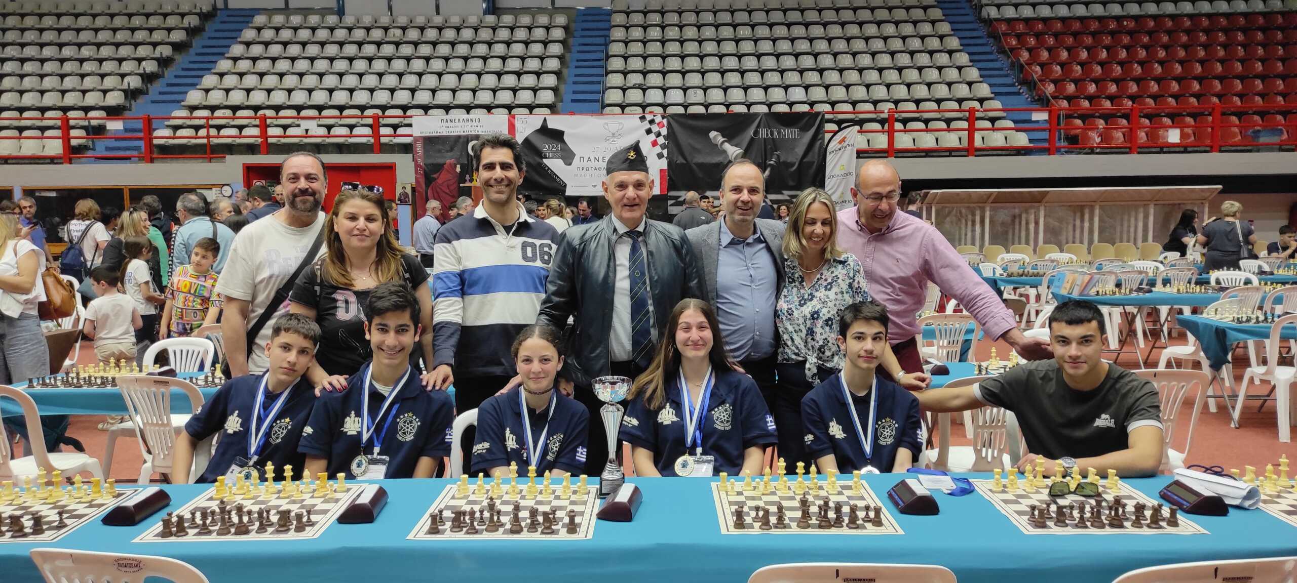 Θεσσαλονίκη: Πρωταθλητές στο σκάκι μαθητές Γυμνασίου από τη Θεσσαλονίκη