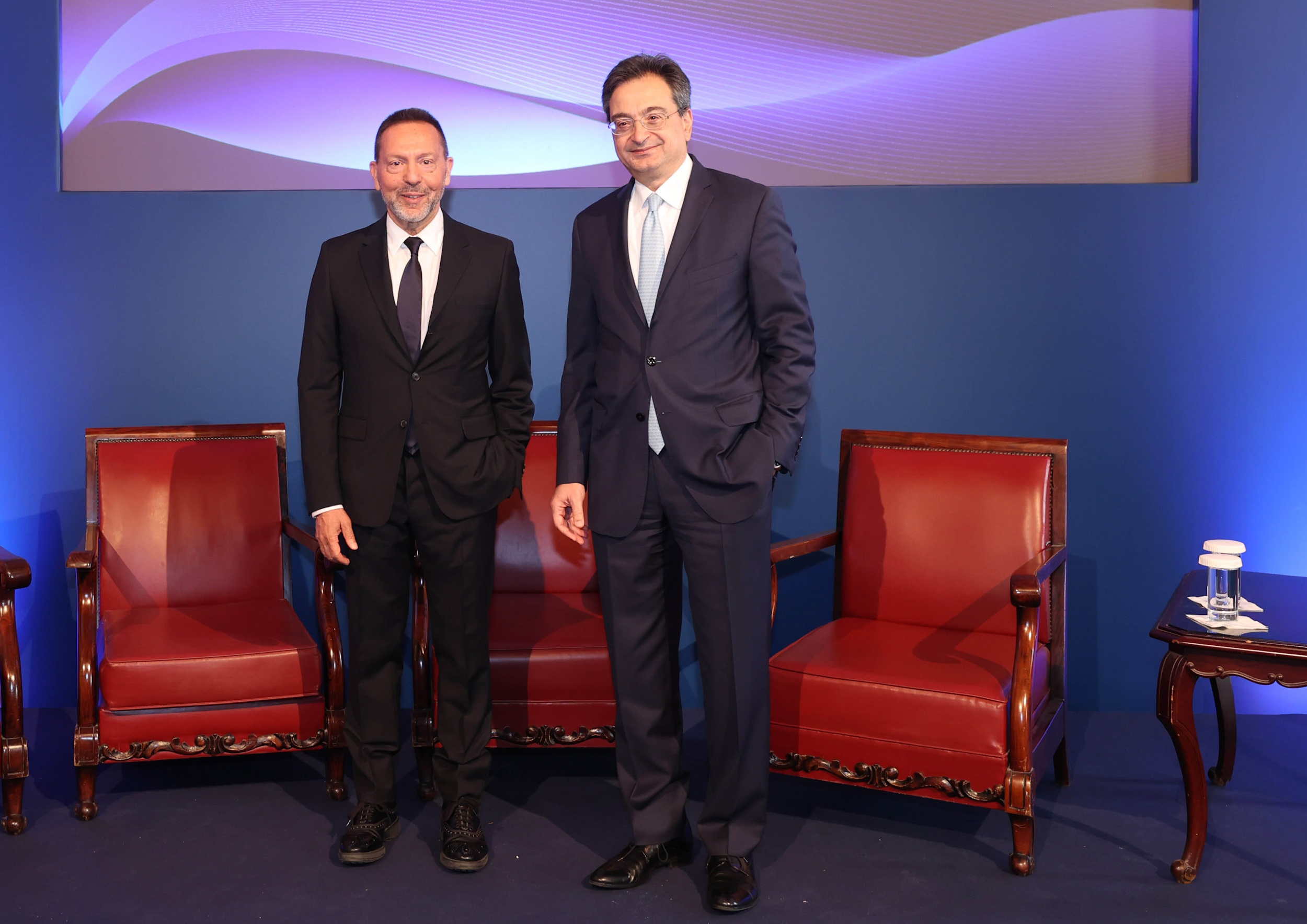 Στουρνάρας: Να εξεταστεί η θεσμοθέτηση συμπληρωματικού ρόλου της ιδιωτικής ασφάλισης στα συστήματα κοινωνικής ασφάλισης