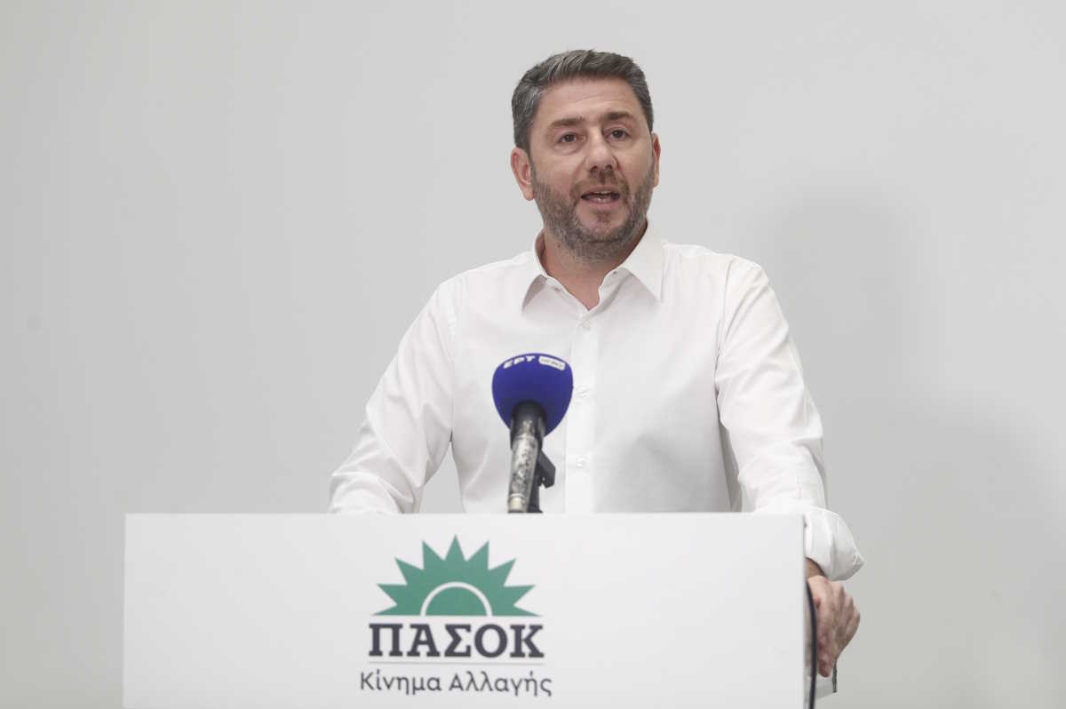 Ανακοίνωση των αποτελεσμάτων των ευρωεκλογών στα γραφεία του ΠΑΣΟΚ - Κινήματος Αλλαγής, Κυριακή 9 Ιουνίου 2024. 
(ΣΩΤΗΡΗΣ ΔΗΜΗΤΡΟΠΟΥΛΟΣ