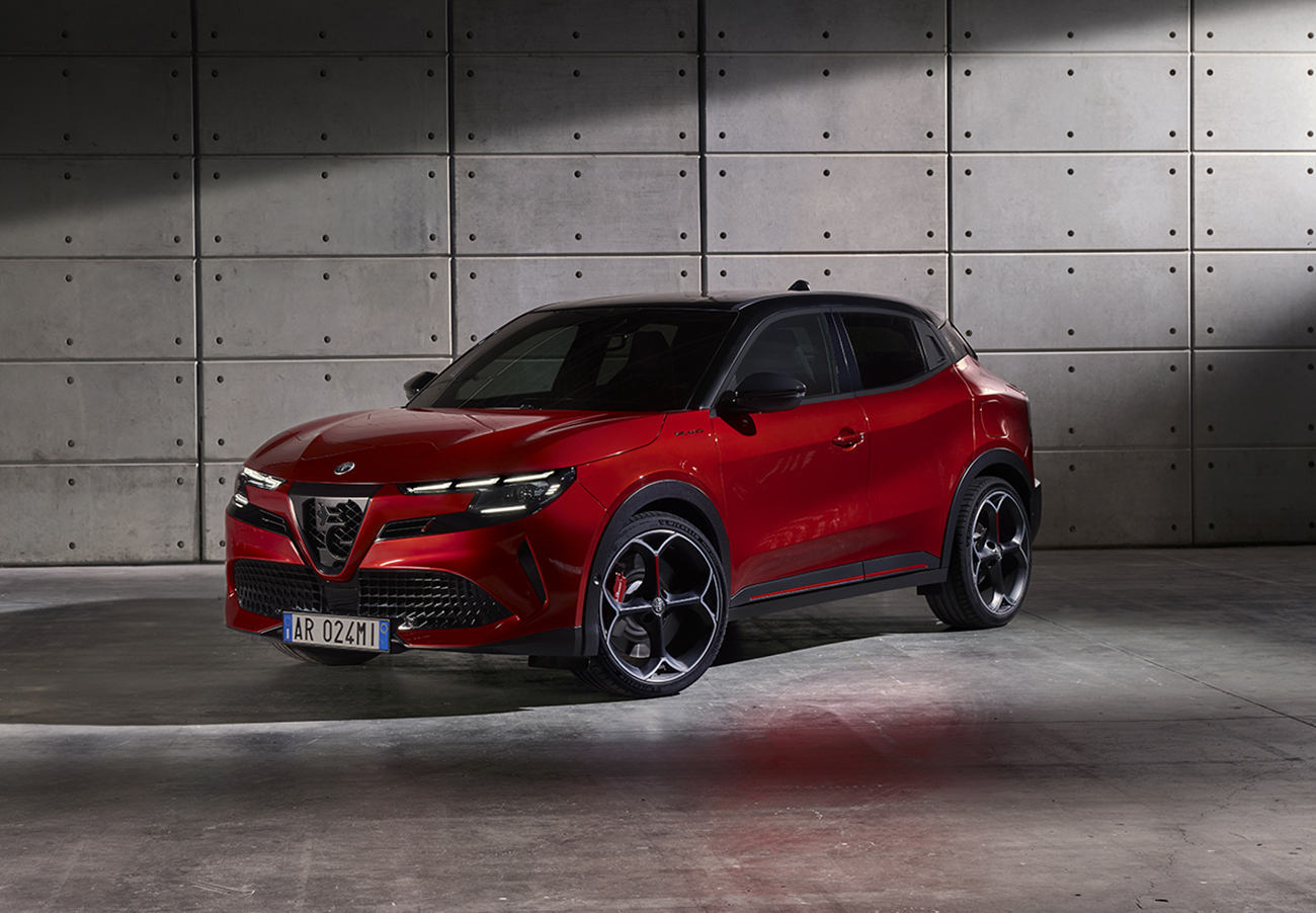 Με 280 CV η κορυφαία ηλεκτρική Alfa Romeo Junior Veloce