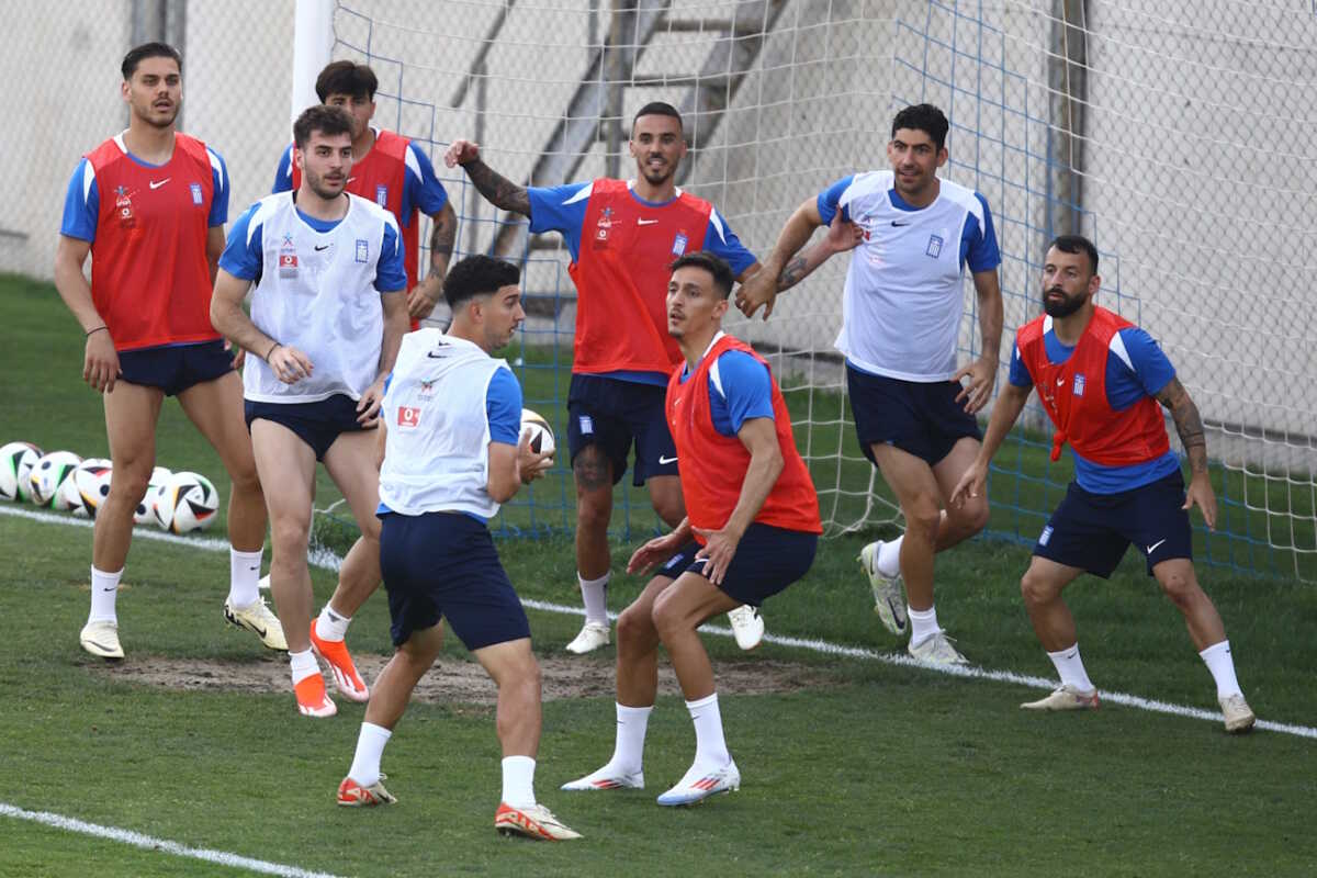 ΠΡΟΠΟΝΗΣΗ ΤΗΣ ΕΘΝΙΚΗΣ ΟΜΑΔΑΣ ΕΝΟΨΕΙ ΤΩΝ ΦΙΛΙΚΩΝ ΜΕ ΓΕΡΜΑΝΙΑ ΚΑΙ ΜΑΛΤΑ (ΜΑΡΚΟΣ ΧΟΥΖΟΥΡΗΣ