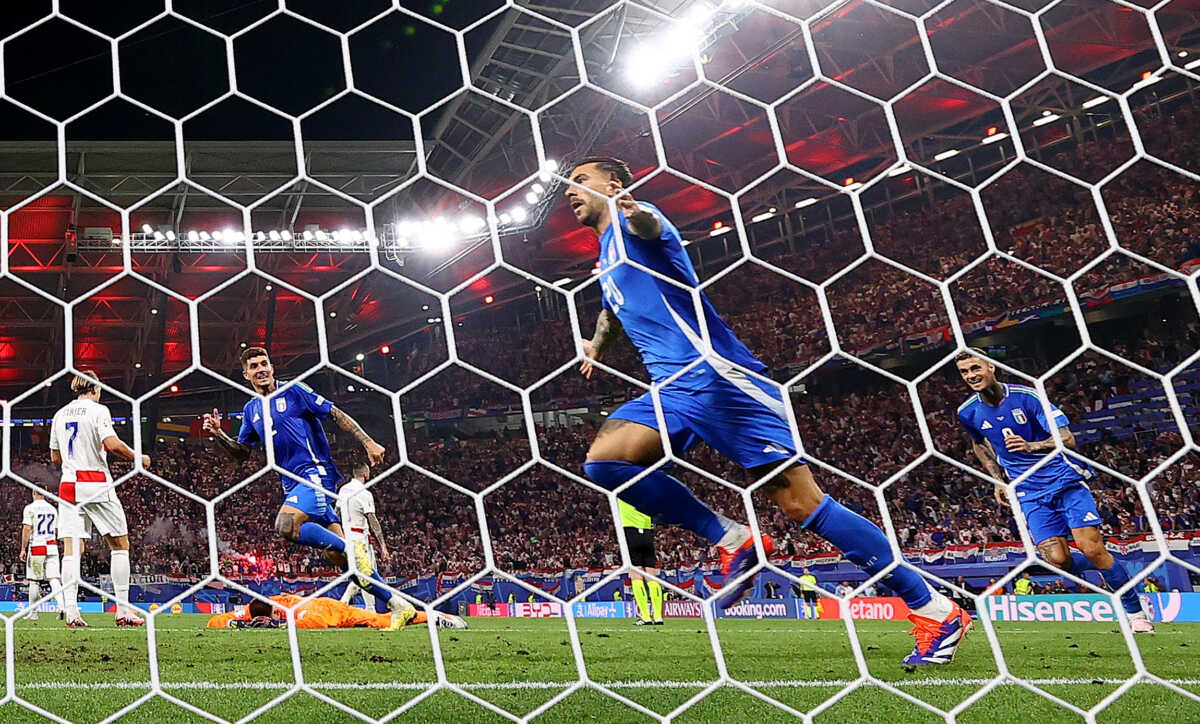 Soccer Football - Euro 2024 - Group B - Croatia v Italy - Leipzig Stadium, Leipzig, Germany - June 24, 2024  Italy's Mattia Zaccagni celebrates scoring their first goal REUTERS