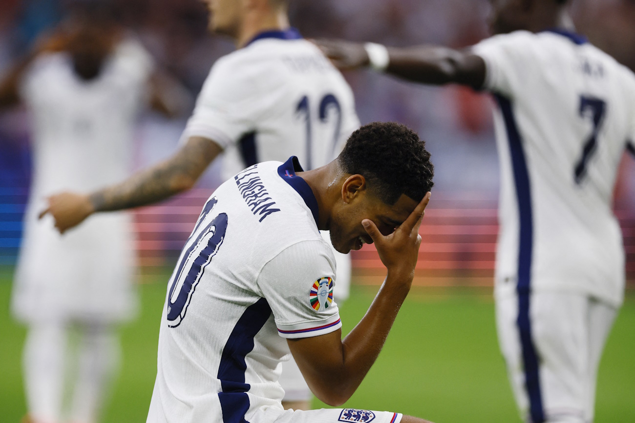 Soccer Football - Euro 2024 - Group C - Serbia v England - Arena AufSchalke, Gelsenkirchen, Germany - June 16, 2024 England's Jude Bellingham celebrates scoring their first goal REUTERS