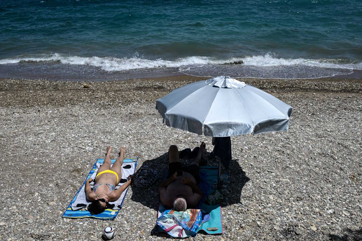 ΑΝΑΣΕΣ ΔΡΟΣΙΑΣ ΣΕ ΠΑΡΑΛΙΕΣ ΤΗΣ ΑΤΤΙΚΗΣ (ΜΙΧΑΛΗΣ ΚΑΡΑΓΙΑΝΝΗΣ