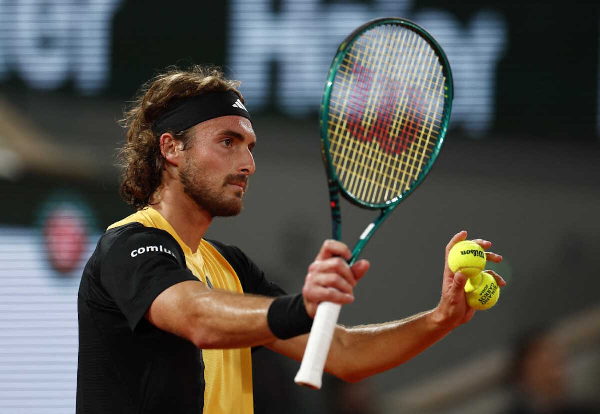 Tennis - French Open - Roland Garros, Paris, France - June 4, 2024 Greece's Stefanos Tsitsipas reacts during his quarter final match against Spain's Carlos Alcaraz REUTERS