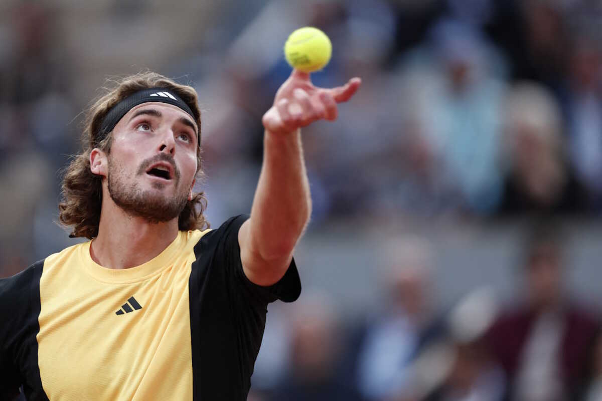Tennis - French Open - Roland Garros, Paris, France - June 4, 2024 Greece's Stefanos Tsitsipas in action during his quarter final match against Spain's Carlos Alcaraz REUTERS