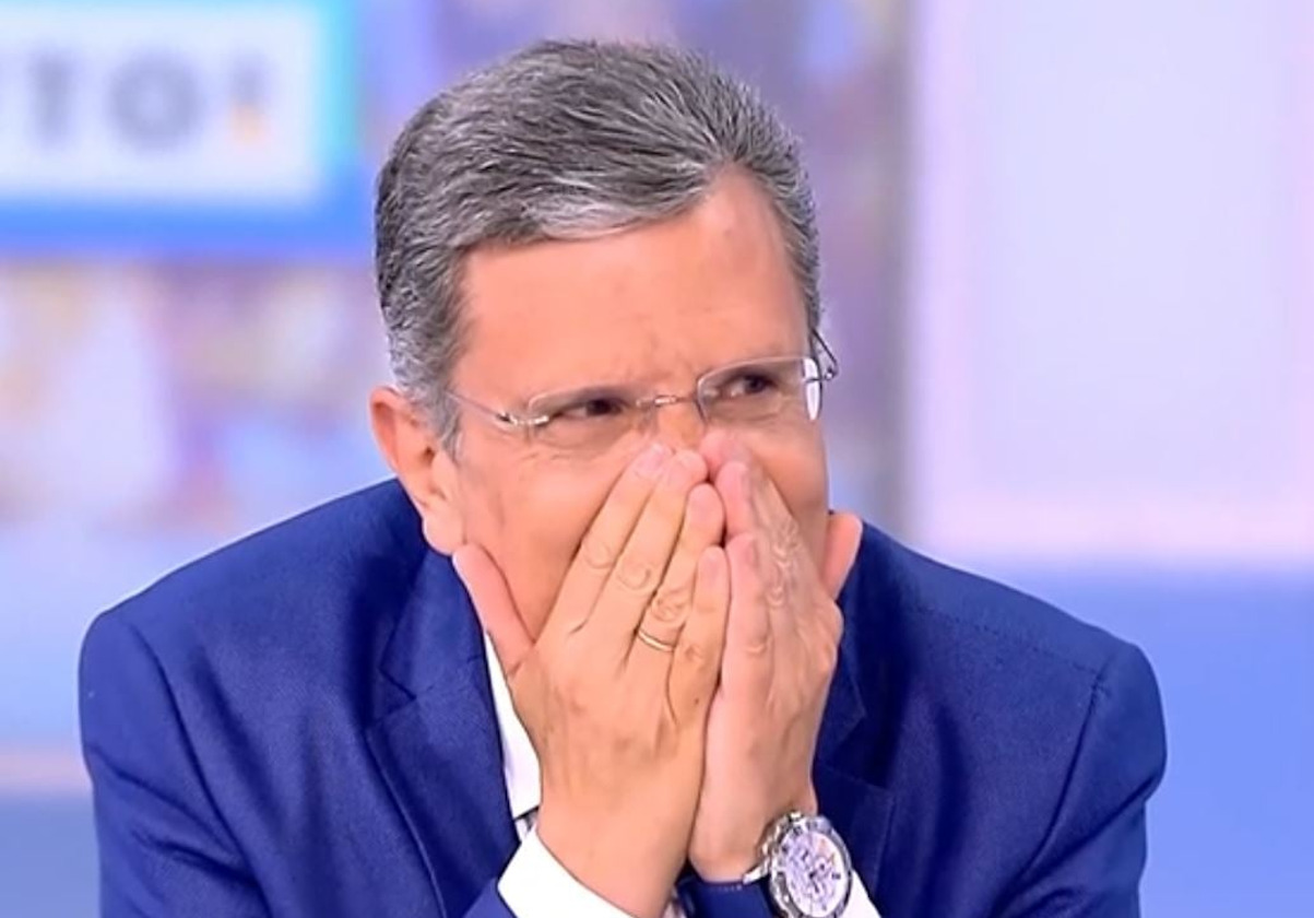 Ο Γιώργος Αυτιάς δάκρυσε στο πλατό του ΣΚΑΪ: Η έκπληξη που τον έκανε να συγκινηθεί