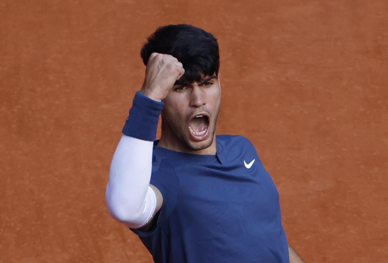Tennis - French Open - Roland Garros, Paris, France - June 9, 2024 Spain's Carlos Alcaraz reacts during the men's singles final against Germany's Alexander Zverev REUTERS