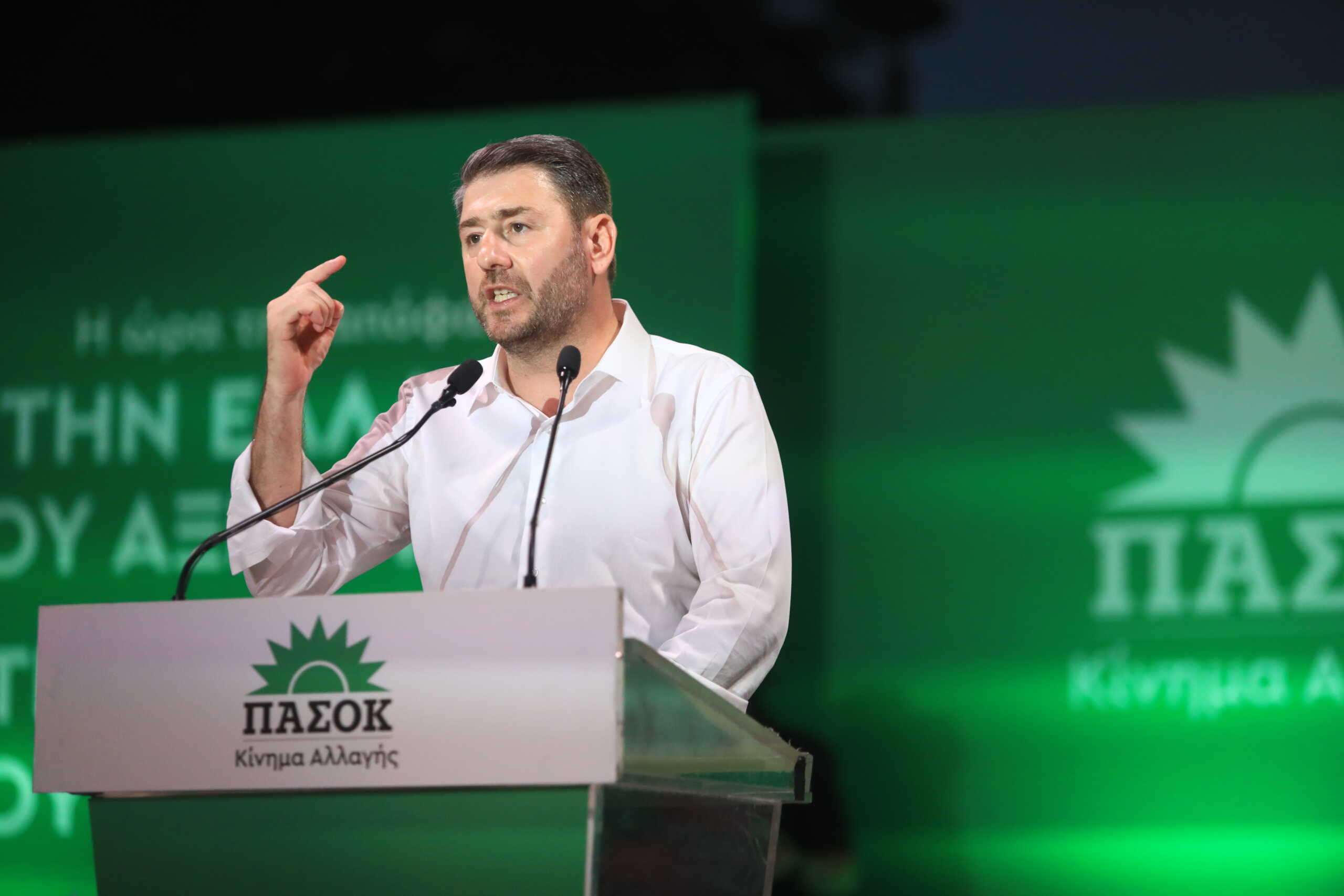 Ομιλία του Προέδρου του ΠΑΣΟΚ - Κινήματος Αλλαγής, Νίκου Ανδρουλάκη στην κεντρική προεκλογική εκδήλωση του κόμματος στην Αθήνα, Τετάρτη 5 Ιουνίου 2024. 
(ΓΙΑΝΝΗΣ ΠΑΝΑΓΟΠΟΥΛΟΣ
