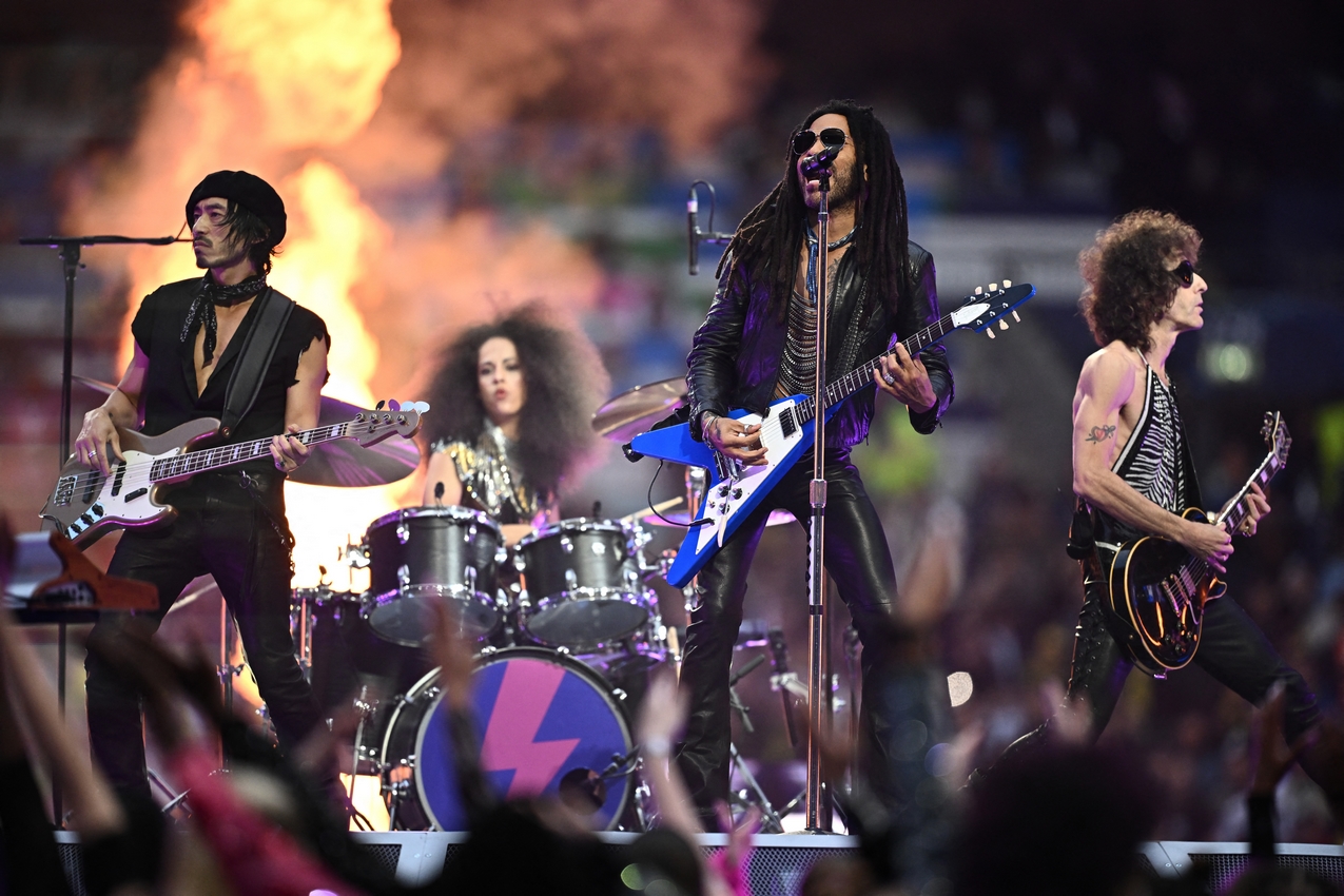 Soccer Football - Champions League - Final - Borussia Dortmund v Real Madrid - Wembley Stadium, London, Britain - June 1, 2024 Singer Lenny Kravitz performs before the match REUTERS