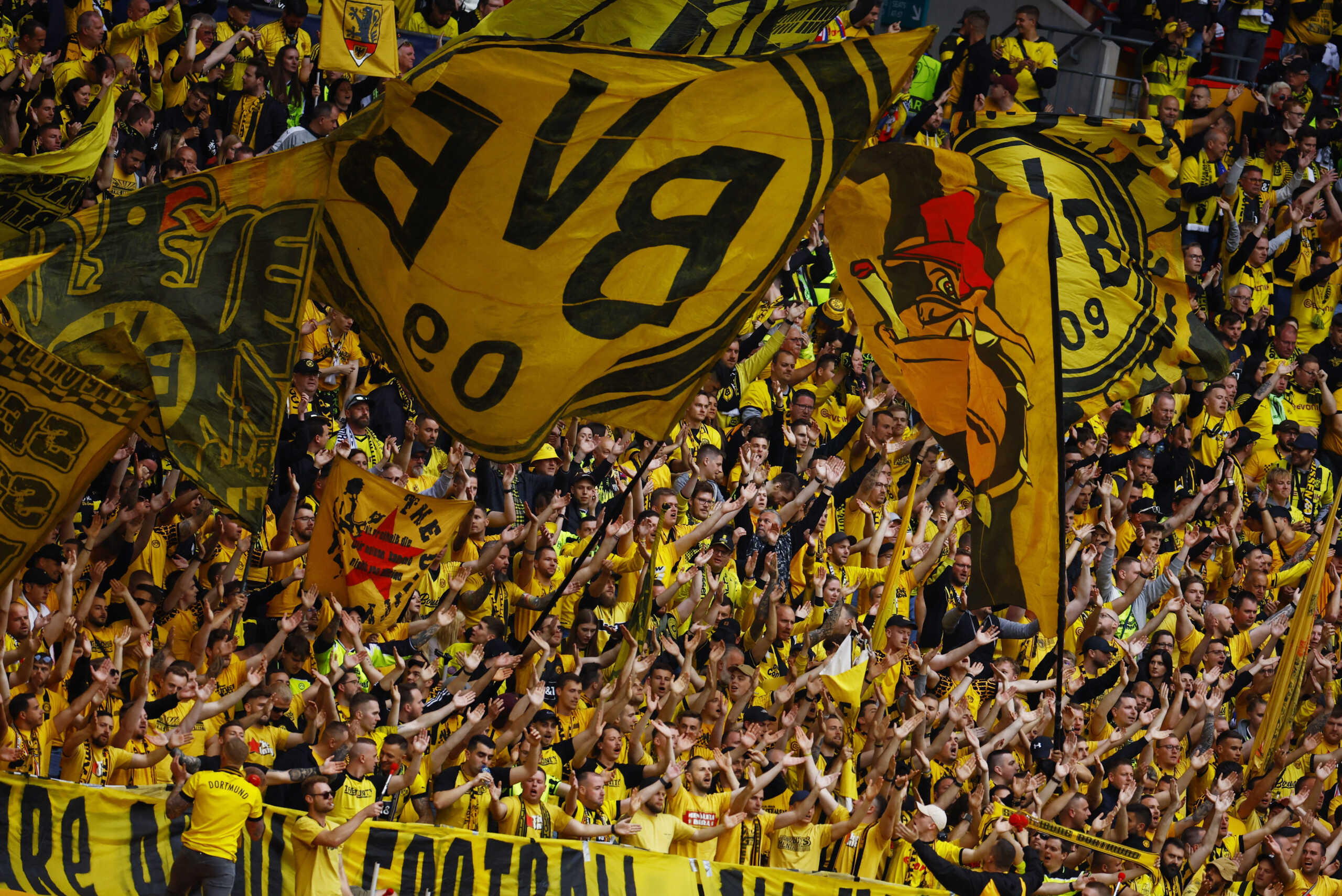 Soccer Football - Champions League - Final - Borussia Dortmund v Real Madrid - Wembley Stadium, London, Britain - June 1, 2024 Borussia Dortmund fans inside the stadium before the match REUTERS