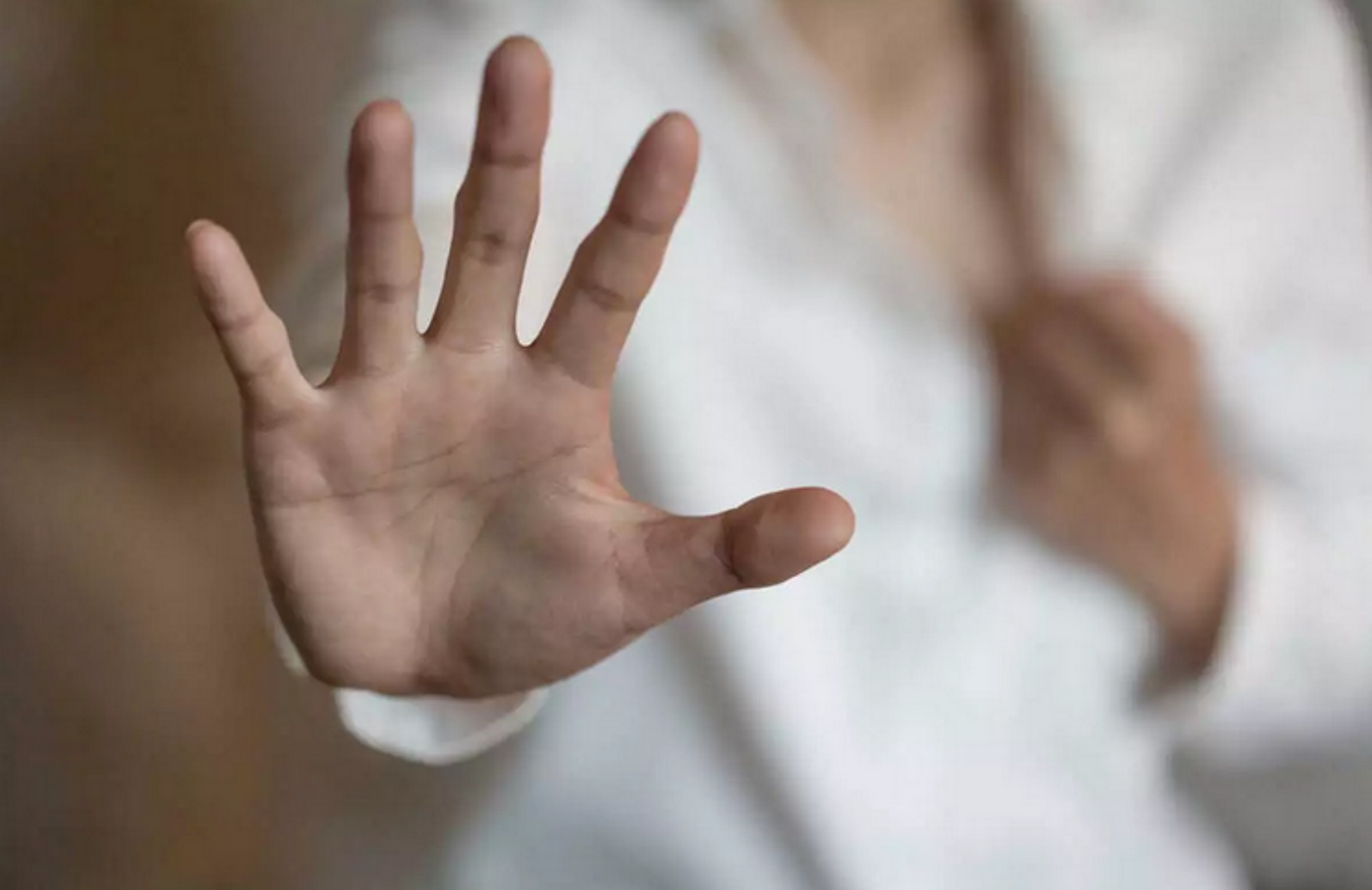 Θεσσαλονίκη: 32χρονη καταγγέλλει τον 70χρονο πατέρα της για βιασμούς από τα πέντε της χρόνια