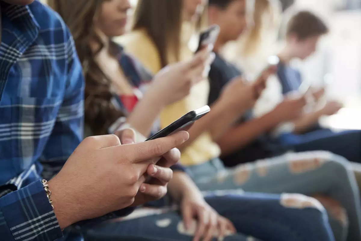 Smartphones: Κατά 4% αναμένεται να αυξηθούν οι πωλήσεις το 2024