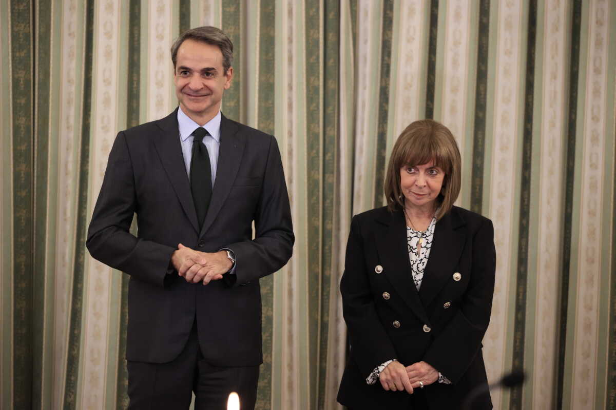 Ορκωμοσία ενώπιον της Προέδρου της Δημοκρατίας Κατερίνας Σακελλαροπούλου και παρουσία του Πρωθυπουργού Κυριάκου Μητσοτάκη των νέων υπουργών και υφυπουργών της Κυβέρνησης, Πέμπτη 4 Ιανουαρίου 2024.
(ΓΙΩΡΓΟΣ ΚΟΝΤΑΡΙΝΗΣ
(ΓΙΩΡΓΟΣ ΚΟΝΤΑΡΙΝΗΣ