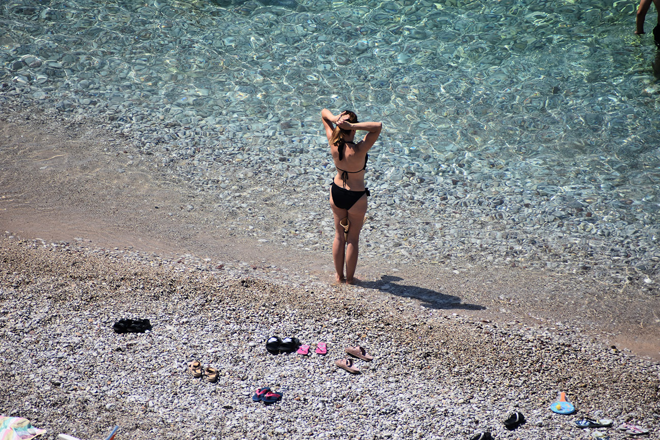 ΝΑΥΠΛΙΟ - ΖΕΣΤΗ ΚΑΙ ΜΠΑΝΙΟ ΣΤΗ ΠΑΡΑΛΙΑ ΤΗΣ ΑΡΒΑΝΙΤΙΑΣ. (ΒΑΣΙΛΗΣ ΠΑΠΑΔΟΠΟΥΛΟΣ