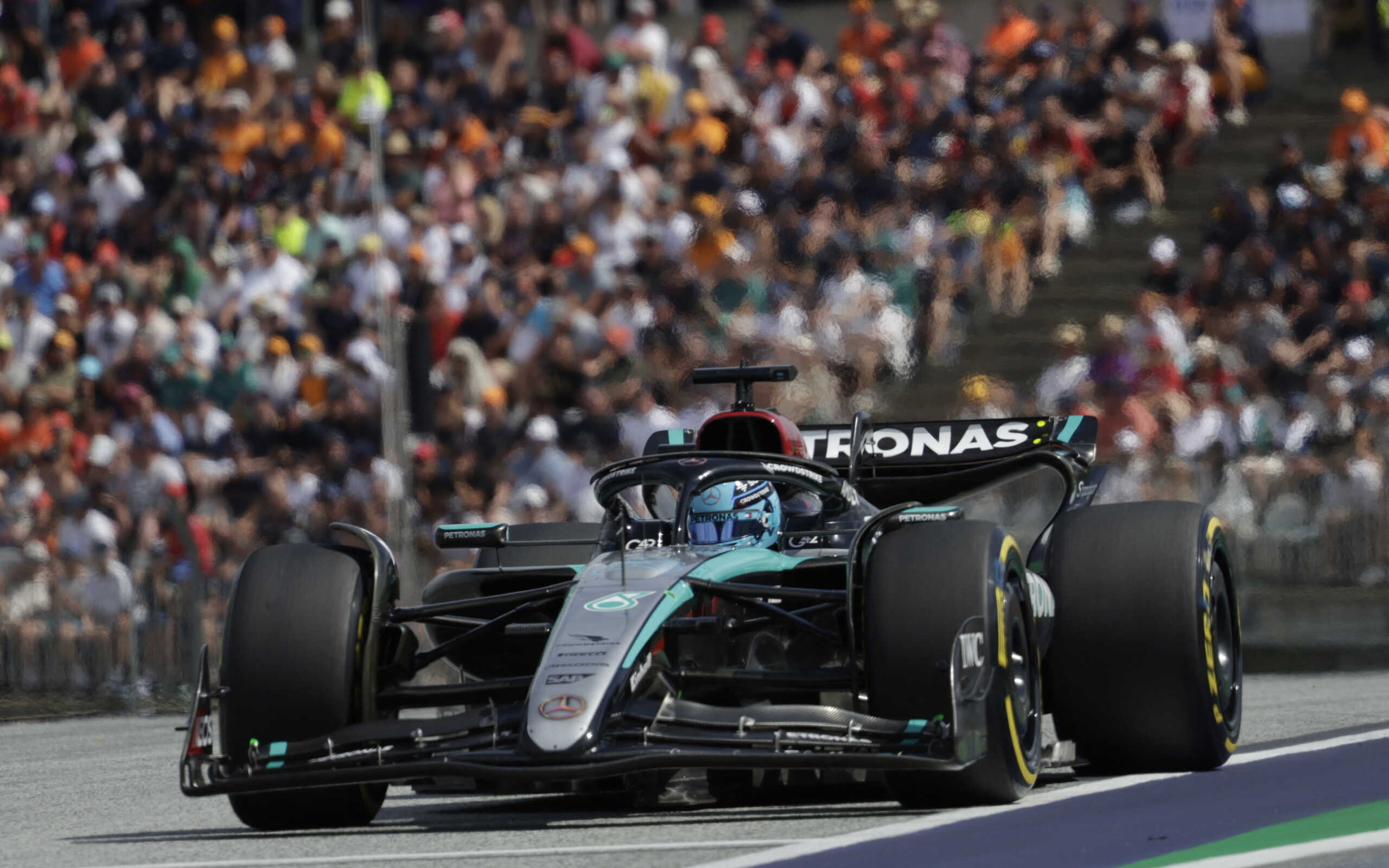 Formula One F1 - Austrian Grand Prix - Red Bull Ring, Spielberg, Austria - June 30, 2024 Mercedes' George Russell in action during the race REUTERS