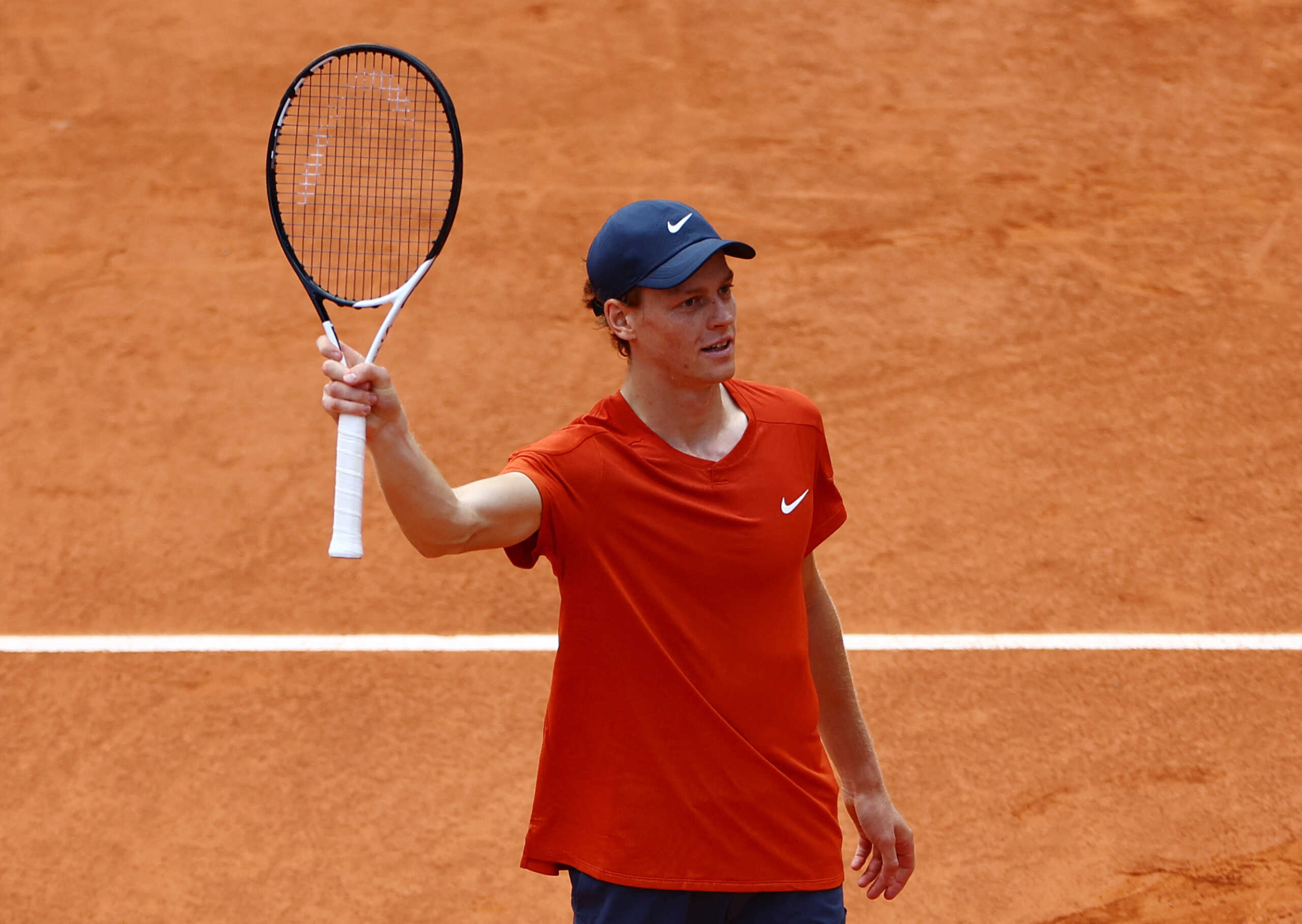 Tennis - French Open - Roland Garros, Paris, France - June 4, 2024 Italy's Jannik Sinner celebrates winning his quarter final match against Bulgaria's Grigor Dimitrov REUTERS