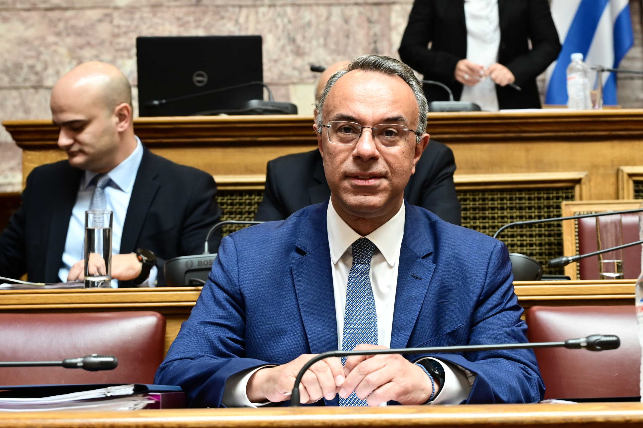 Ενημέρωση των μελών της Επιτροπής από τον Υπουργό Υποδομών και Μεταφορών, Χρήστο Σταϊκούρα, σχετικά με το σιδηροδρομικό δίκτυο της χώρας, τη μεταρρύθμιση και τον εκσυγχρονισμό του σιδηροδρομικού τομέα, τη δημιουργία της νέας σιδηροδρομικής εταιρείας, καθώς και το στρατηγικό σχέδιο ανάπτυξης και επενδύσεων του ελληνικού σιδηροδρόμου, Τετάρτη 24 Απριλίου 2024. 
(ΜΙΧΑΛΗΣ ΚΑΡΑΓΙΑΝΝΗΣ