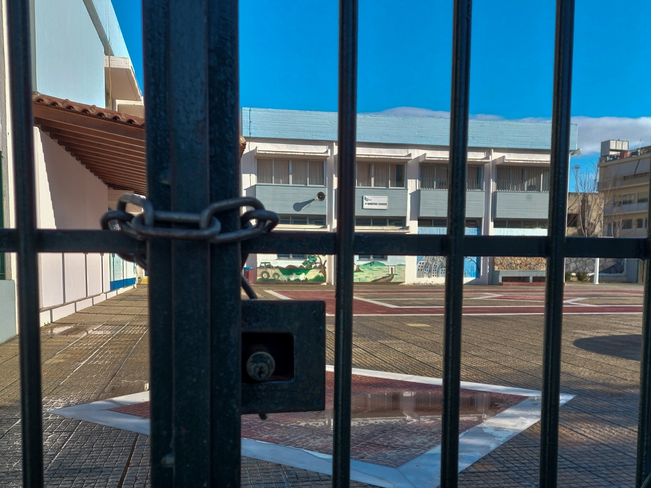 Κλειστά τα σχολεία. Τριτη 25 Ιανουαρίου 2022 (ΤΑΚΗΣ ΣΑΓΙΑΣ