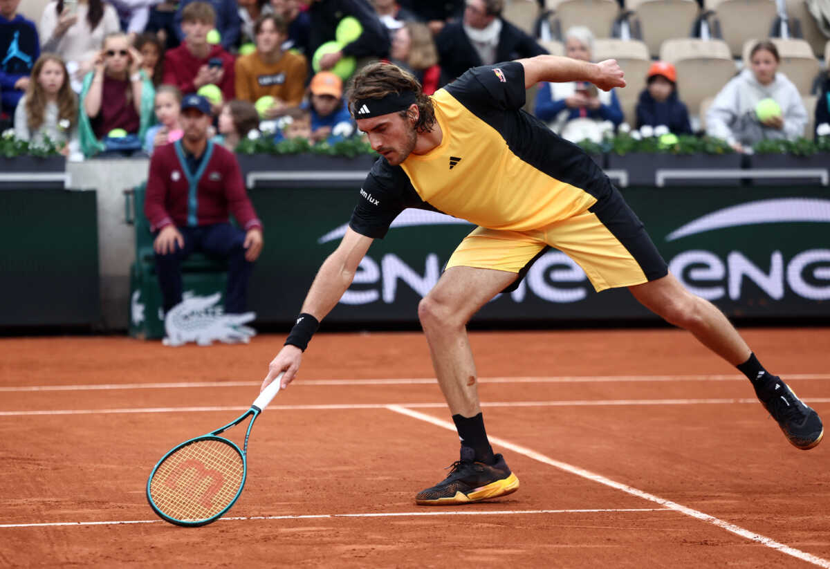 Tennis - French Open - Roland Garros, Paris, France - May 29, 2024 Greece's Stefanos Tsitsipas in action during his second round match against Germany's Daniel Altmaier REUTERS