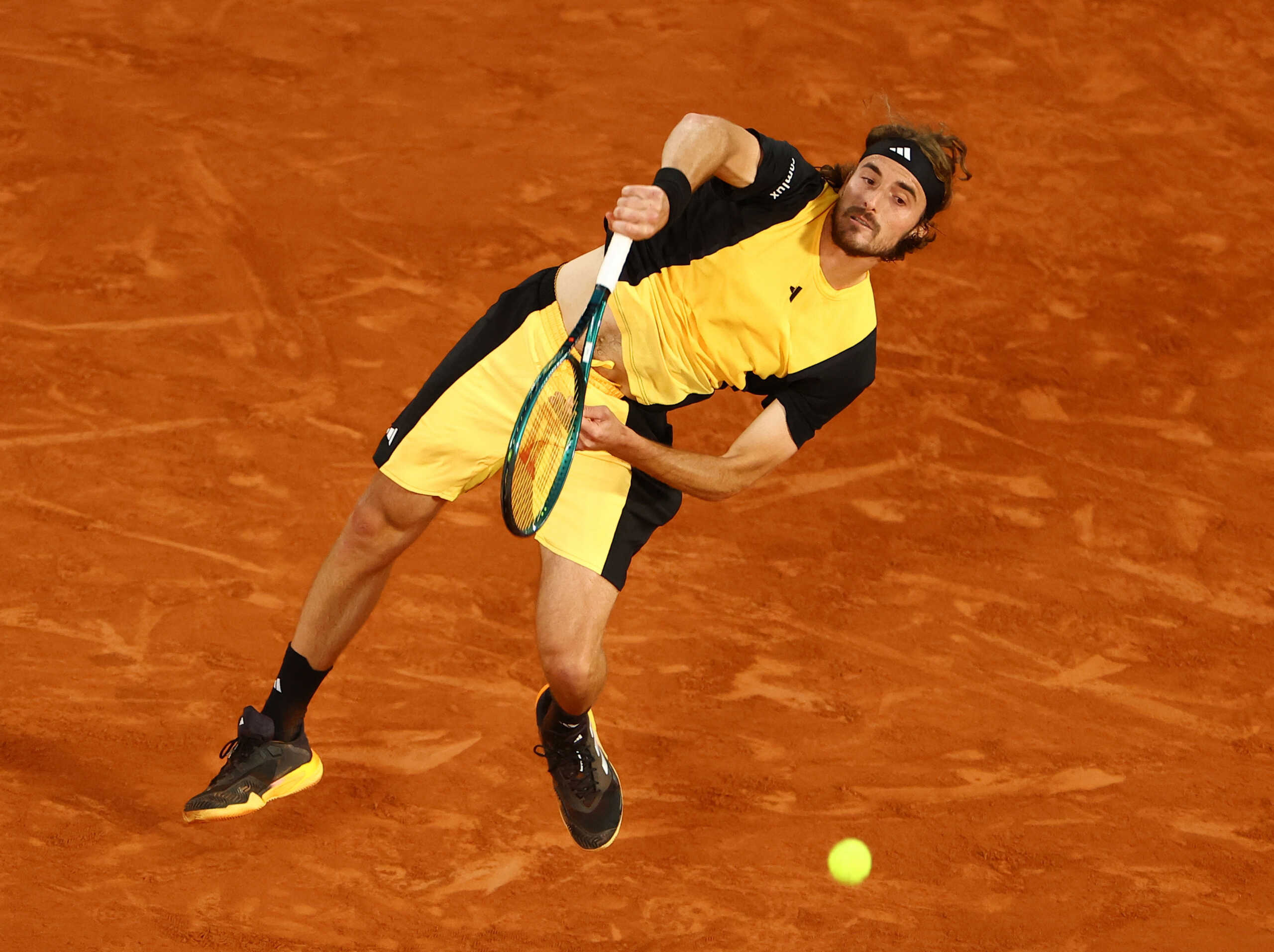 Tennis - French Open - Roland Garros, Paris, France - June 4, 2024 Greece's Stefanos Tsitsipas in action during his quarter final match against Spain's Carlos Alcaraz REUTERS