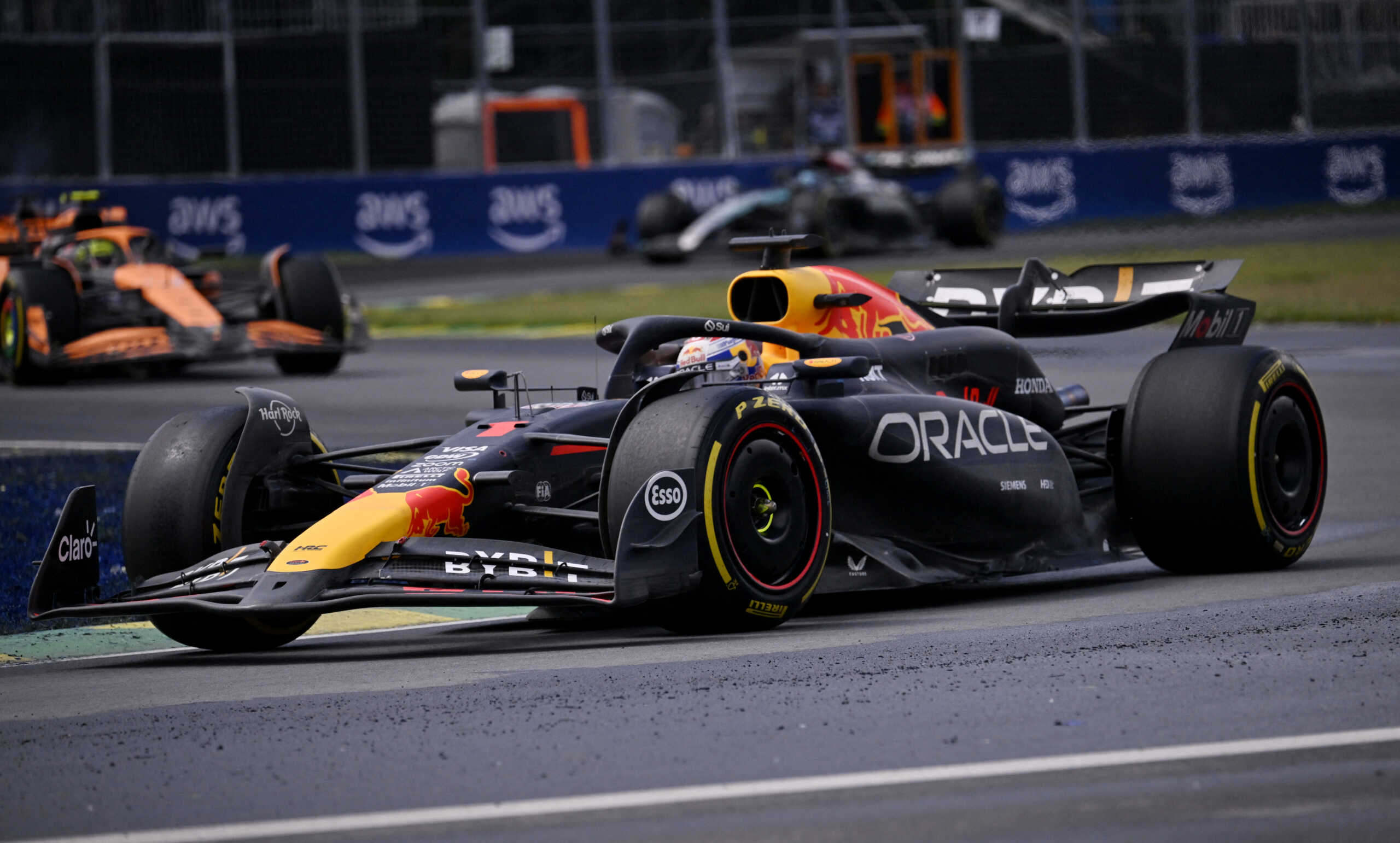 Formula One F1 - Canadian Grand Prix - Circuit Gilles Villeneuve, Montreal, Canada - June 9, 2024 Red Bull's Max Verstappen in action during the race REUTERS