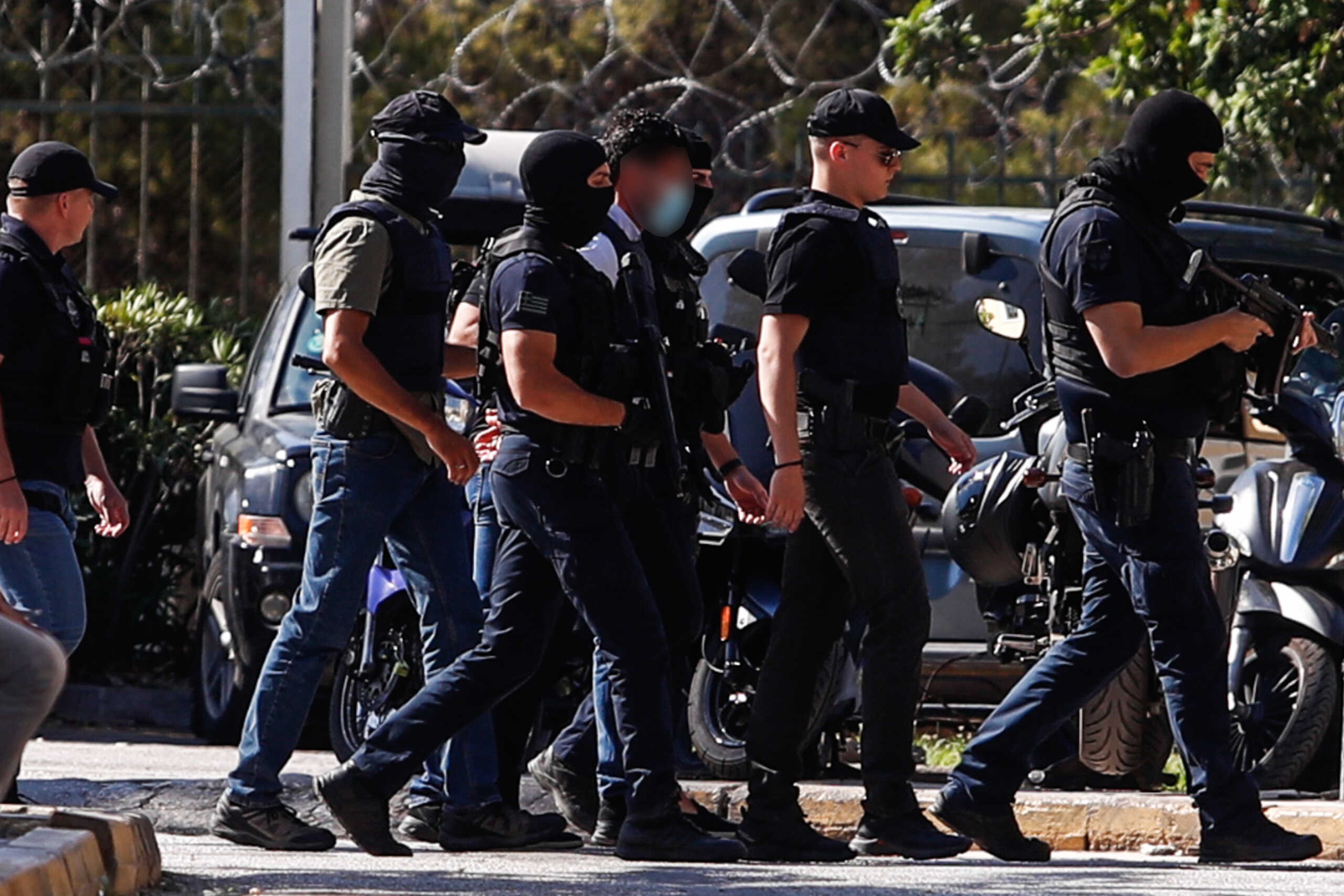 Απολογία στον εισαγγελέα του 44χρονου που συνελήφθη από την Αστυνομία για τη δολοφονία του 54χρονου τοπογράφου στο Ψυχικό, Πέμπτη 11 Ιουλίου 2024. 
(ΣΩΤΗΡΗΣ ΔΗΜΗΤΡΟΠΟΥΛΟΣ