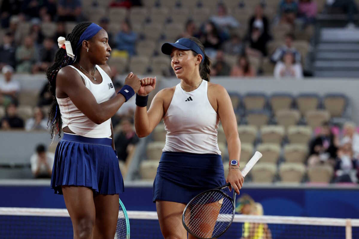 Paris 2024 Olympics - Tennis - Women's Doubles First Round - Roland-Garros Stadium, Paris, France - July 27, 2024. Coco Gauff of United States and Jessica Pegula of United States react during their first round match against Ellen Perez of Australia and Daria Saville of Australia. REUTERS