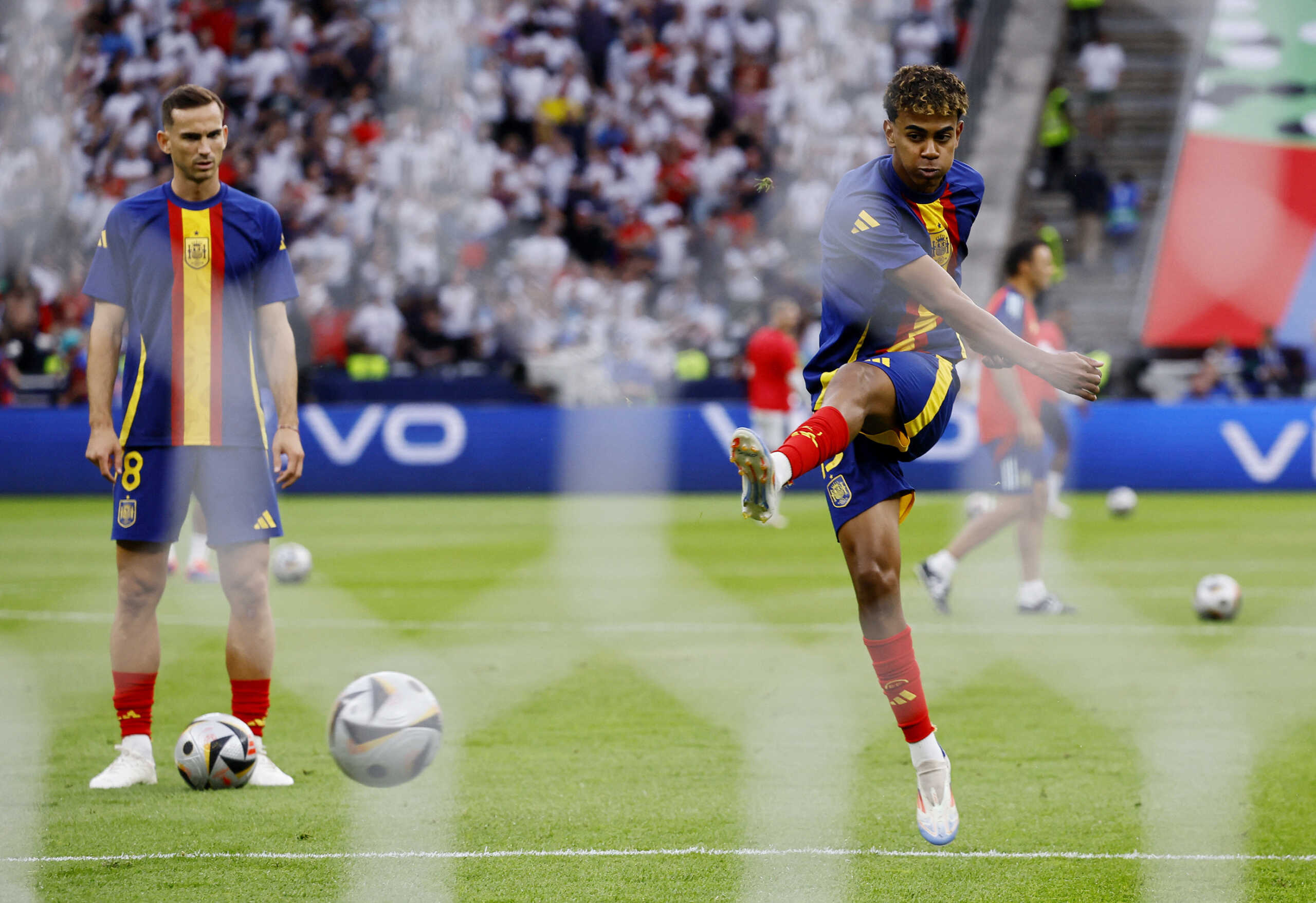 Soccer Football - Euro 2024 - Final - Spain v England - Berlin Olympiastadion, Berlin, Germany - July 14, 2024 Spain's Lamine Yamal during the warm up before the match REUTERS