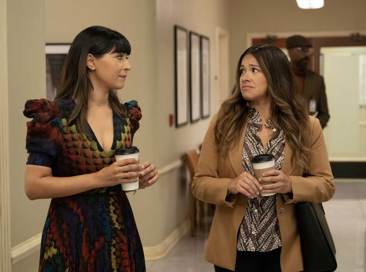 NOT DEAD YET - “Not Owning It Yet” - Lexi’s father and owner of the SoCal Independent, Duncan Rhodes, comes into the office and forms a bond with Nell, much to his daughter’s dismay. WEDNESDAY, FEB. 7
(8:30-9:00 p.m. EST), on ABC. (Disney
HANNAH SIMONE, GINA RODRIGUEZ