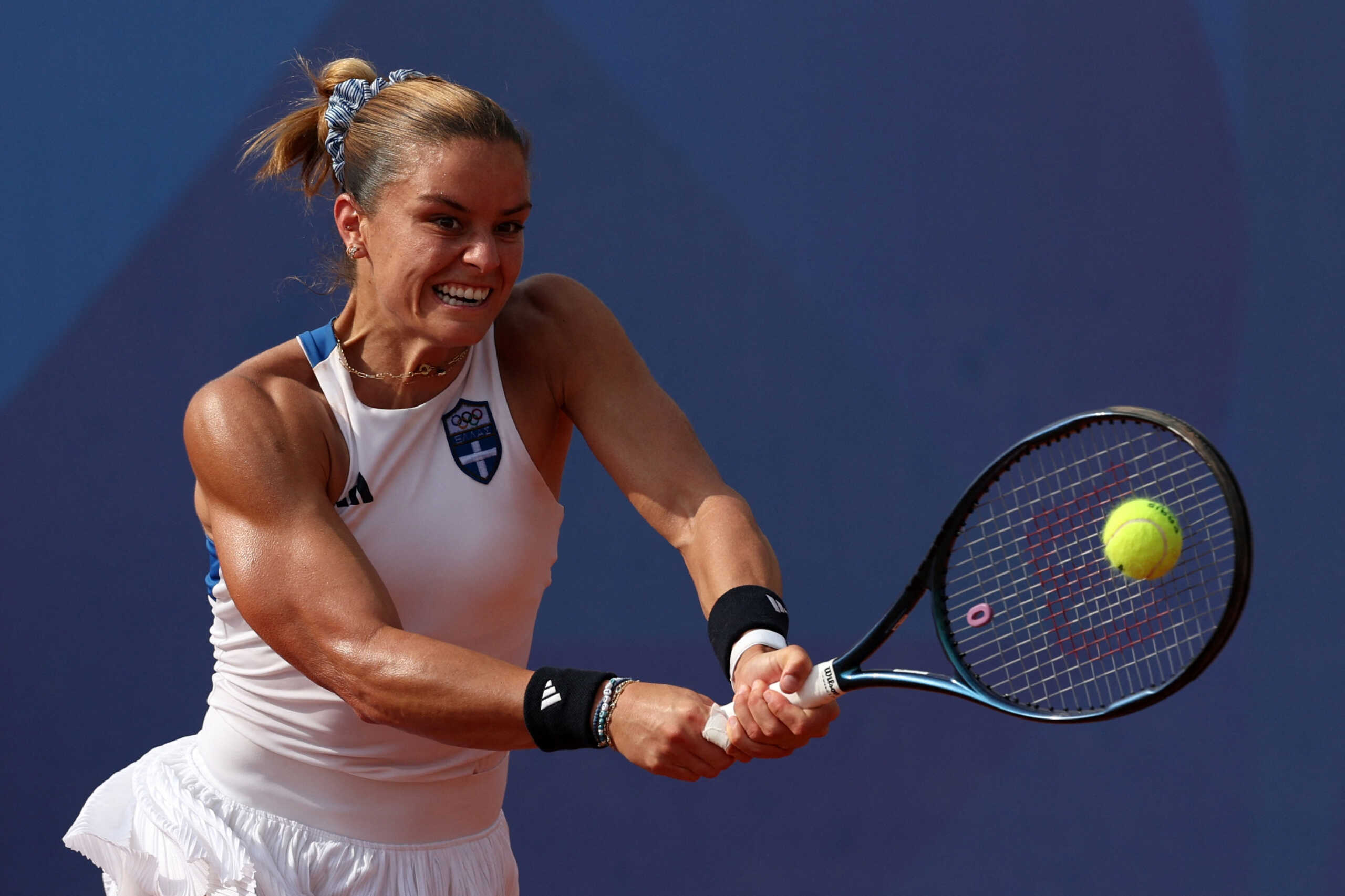 Paris 2024 Olympics - Tennis - Women's Singles Third Round - Roland-Garros Stadium, Paris, France - July 30, 2024. Maria Sakkari of Greece in action during her match against Marta Kostyuk of Ukraine. REUTERS