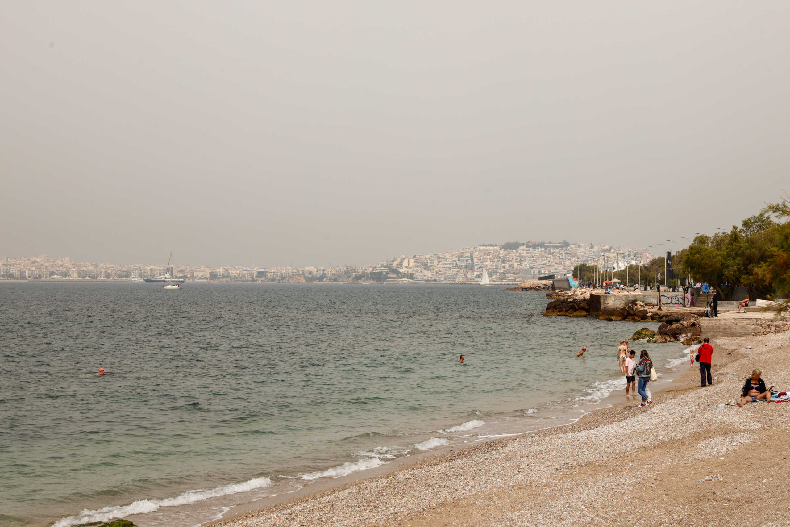ΠΑΡΑΛΙΑ ΦΛΟΙΣΒΟΥ ΑΦΡΙΚΑΝΙΚΗ ΣΚΟΝΗ-ΣΤΙΓΜΙΟΤΥΠΑ (ΦΩΤΟΓΡΑΦΙΑ ΑΡΧΕΙΟΥ) (ΓΙΑΝΝΗΣ ΠΑΝΑΓΟΠΟΥΛΟΣ