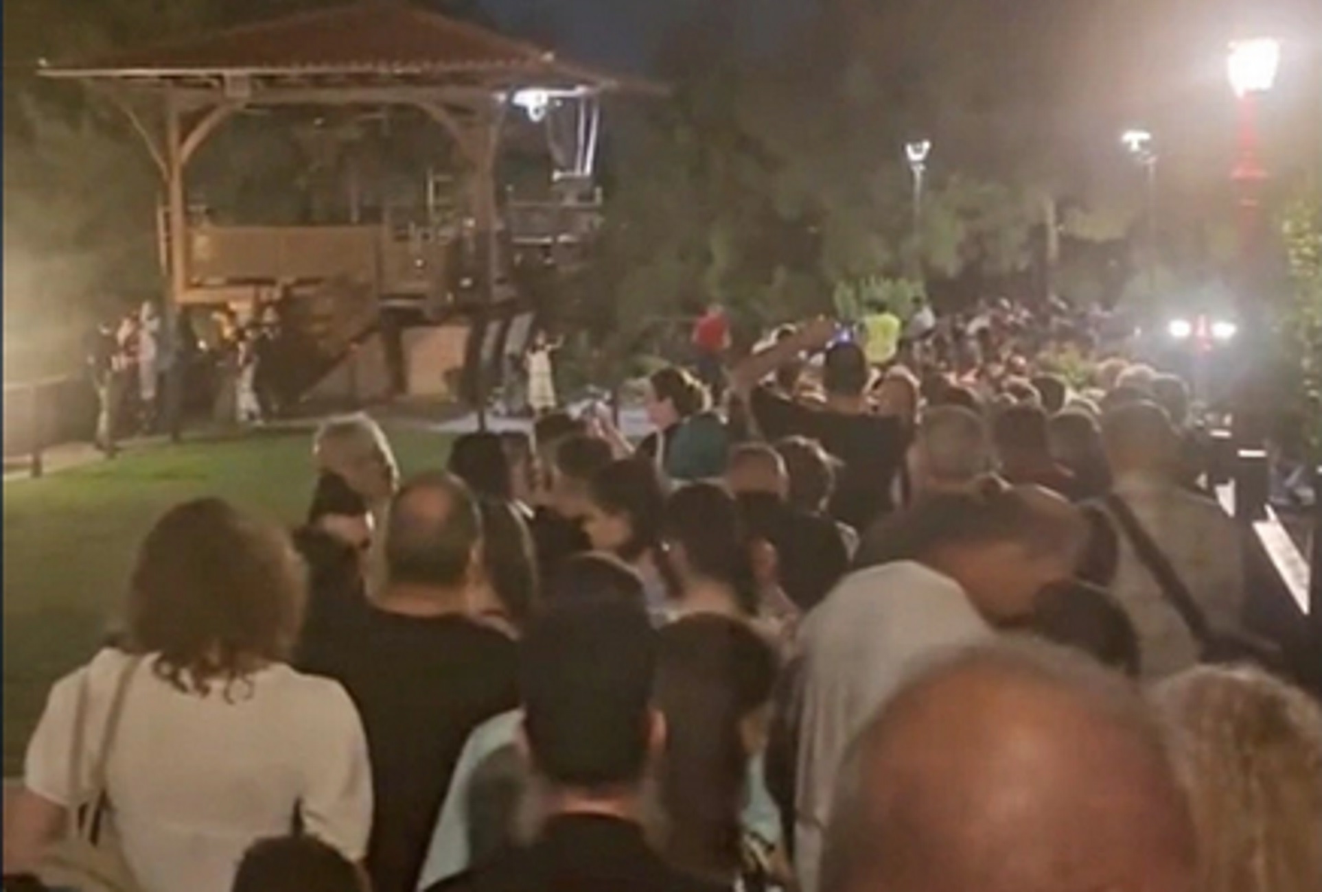 Άγιος Παΐσιος: Ατελείωτες ουρές πιστών στη Σουρωτή 30 χρόνια μετά την κοίμησή του