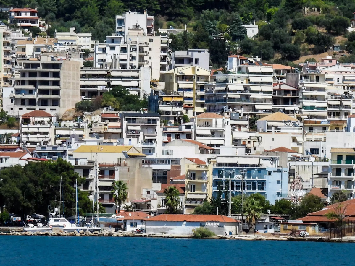 Ράλι αυξήσεων στις τιμές ακινήτων – Ποιες οι φθηνότερες και οι ακριβότερες περιοχές
