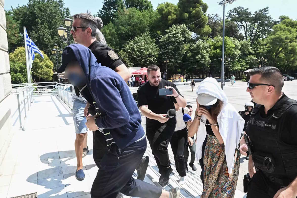 Δολοφονία 64χρονου στην Αρκαδία: «Προσπαθούν να τα ρίξουν στον πατέρα μου» ξεσπά η κόρη του θύματος