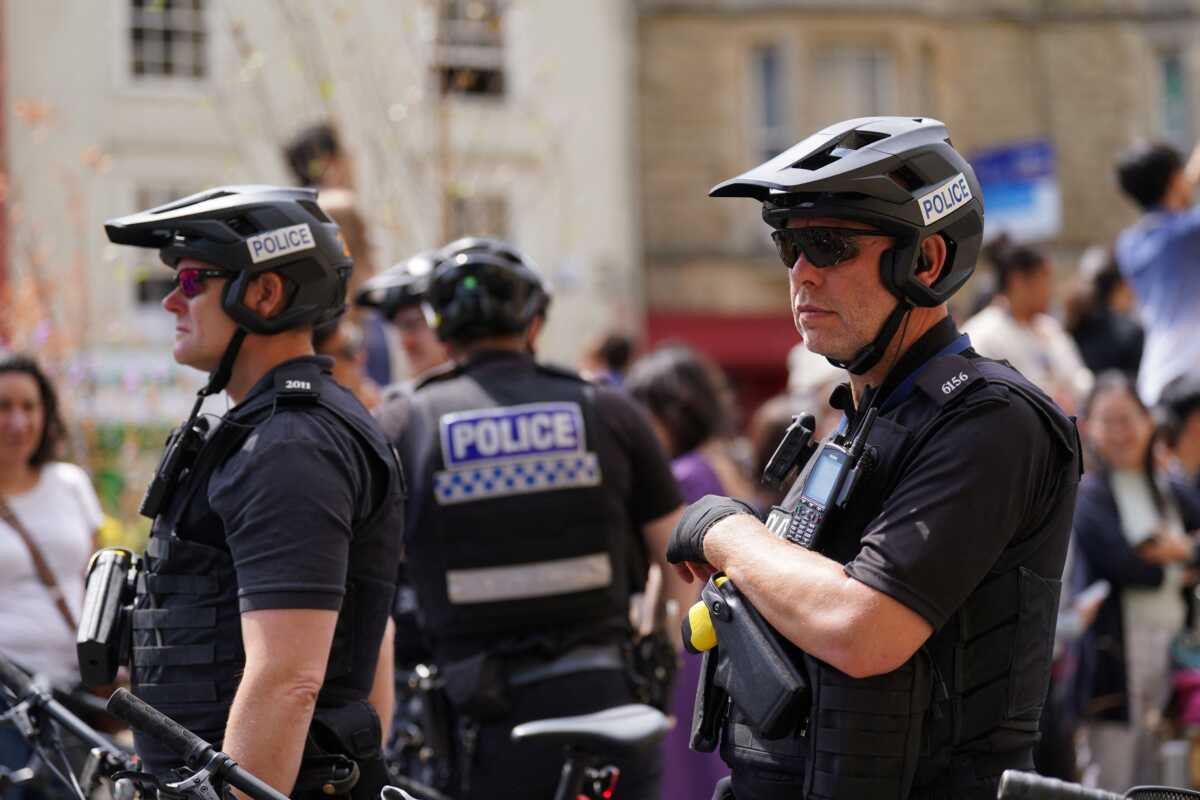 Βρετανία: Τριπλή δολοφονία γυναικών μέσα σε σπίτι – Ανθρωποκυνηγητό για τον δράστη με την βαλλίστρα