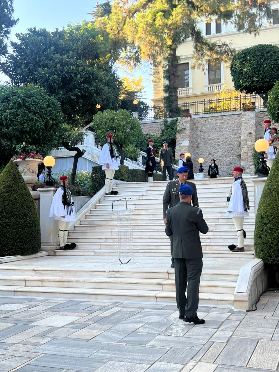 dexiosi megaro 1 | Lamianow.gr