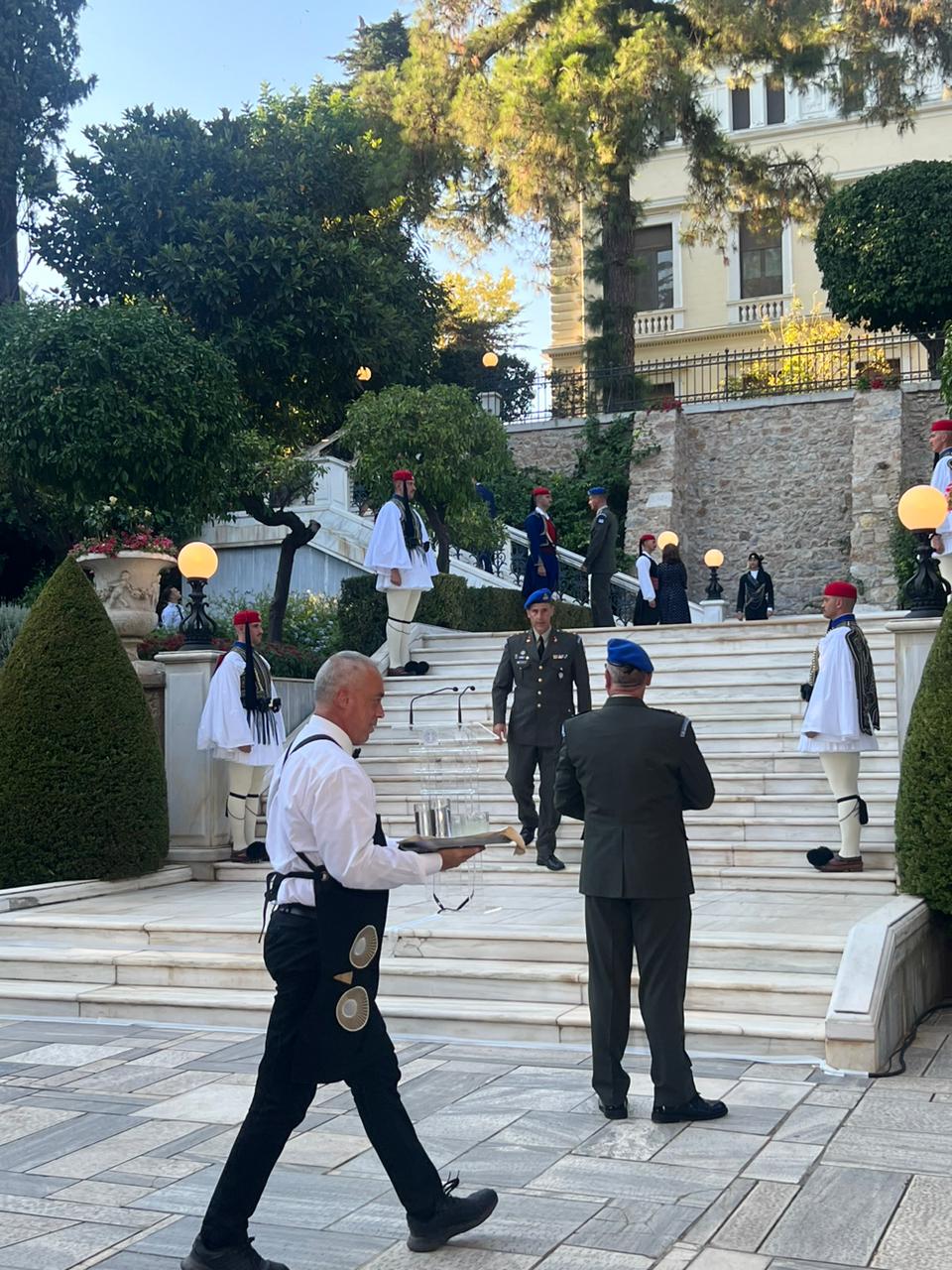 dexiosi megaro 3 | Lamianow.gr