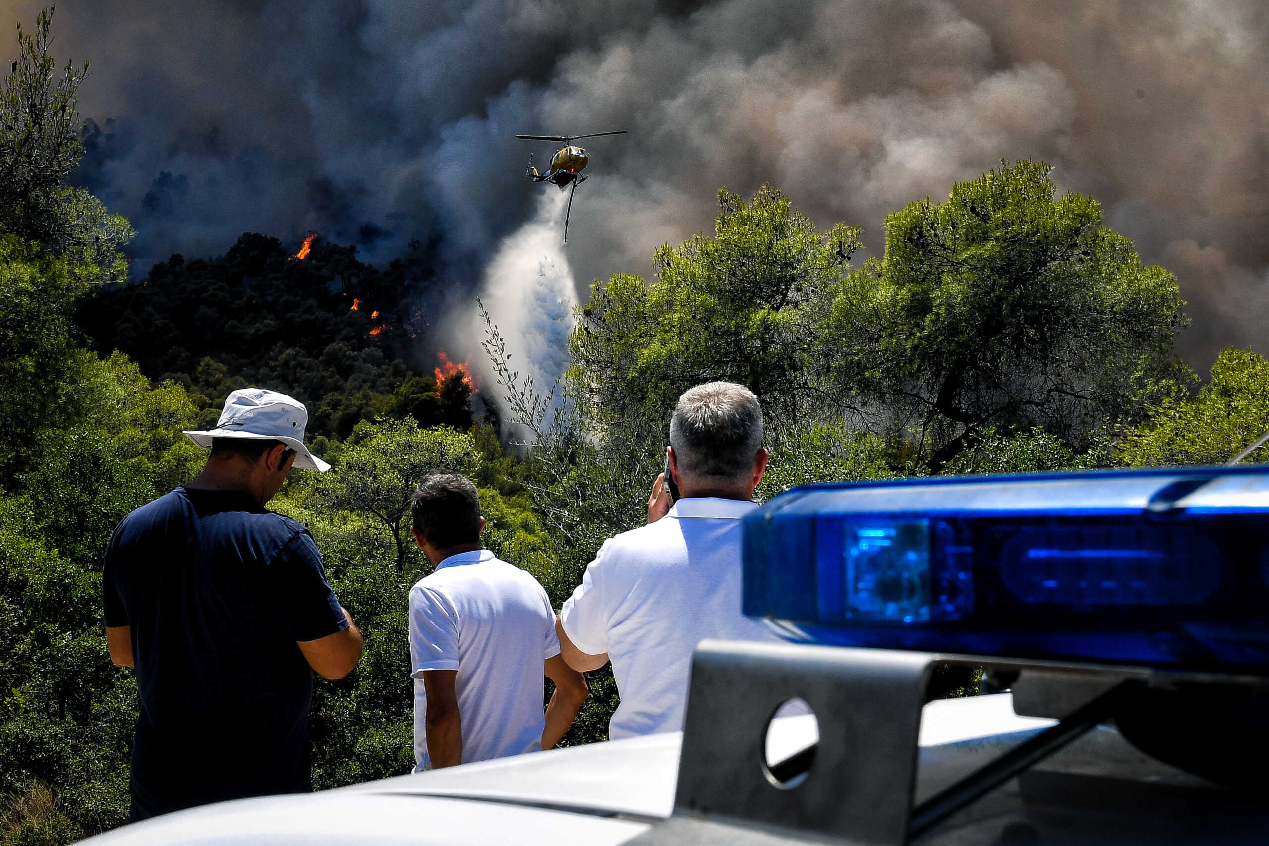 Πυρκαγιά σε δασική έκταση που ξεκίνησε από τον Αγιο Βλάσιο στο Σοφικό Κορινθίας, Τετάρτη 17 Ιουλίου 2024  (ΒΑΣΙΛΗΣ ΨΩΜΑΣ