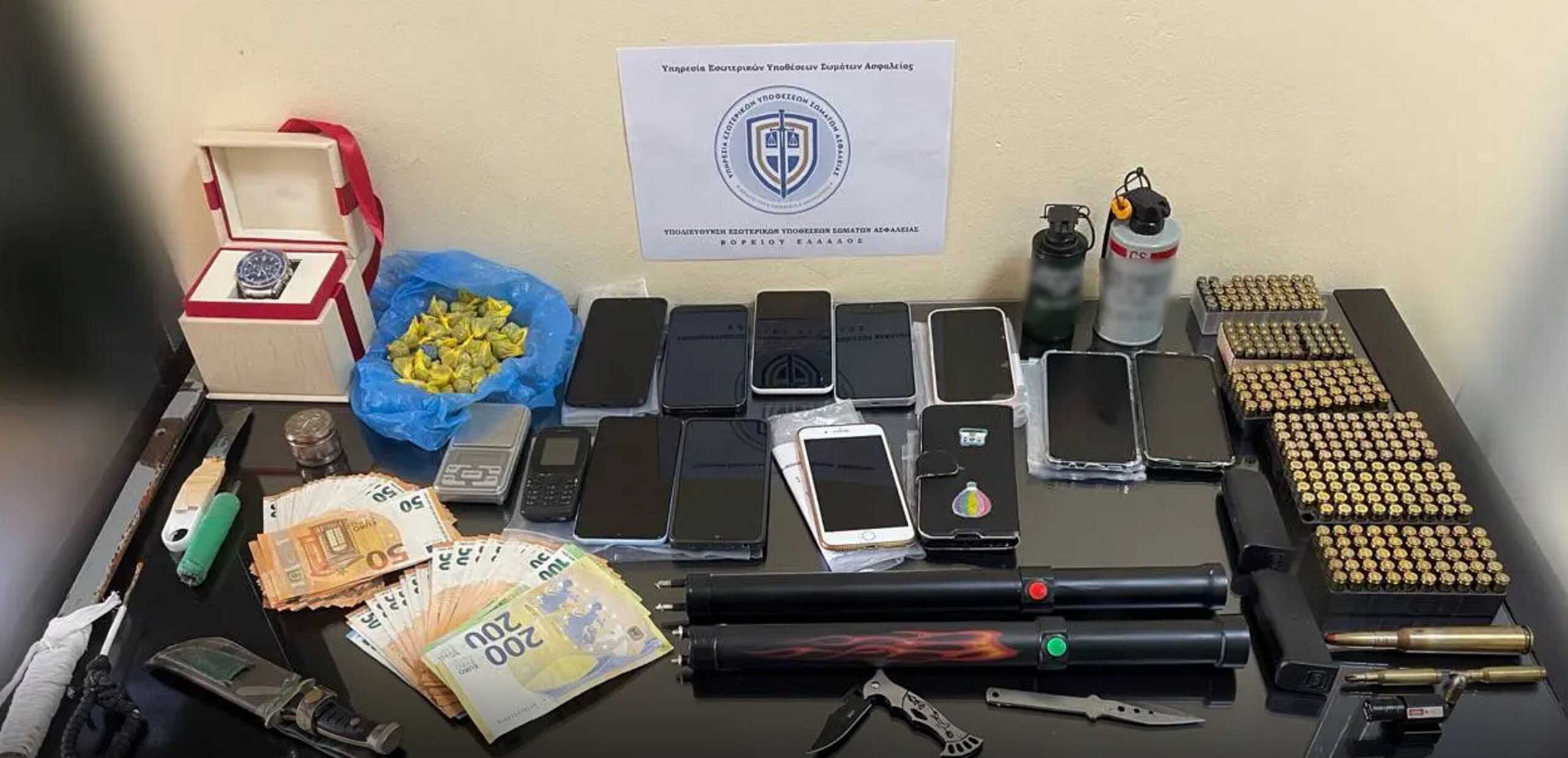 Γιάννενα: Έξι συλλήψεις στις φυλακές, με χειροπέδες αστυνομικός, διοικητικοί και σωφρονιστικοί υπάλληλοι