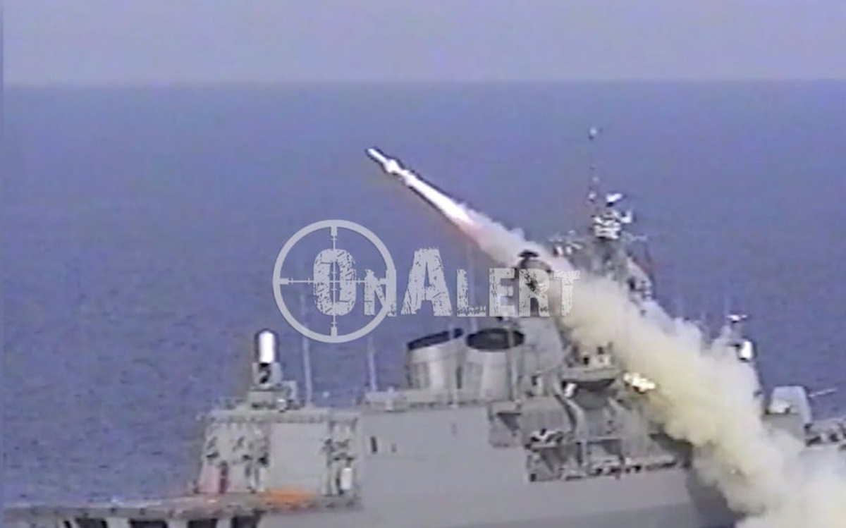 H ιστορική βολή του πυραύλου Harpoon από τη φρεγάτα «ΥΔΡΑ» το 1999 – Bίντεο ντοκουμέντο