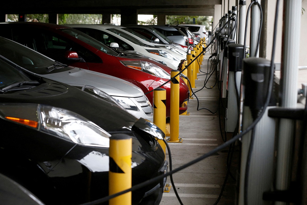 Στο στόχαστρο της Mercedes και της Stellantis το σερβικό λίθιο