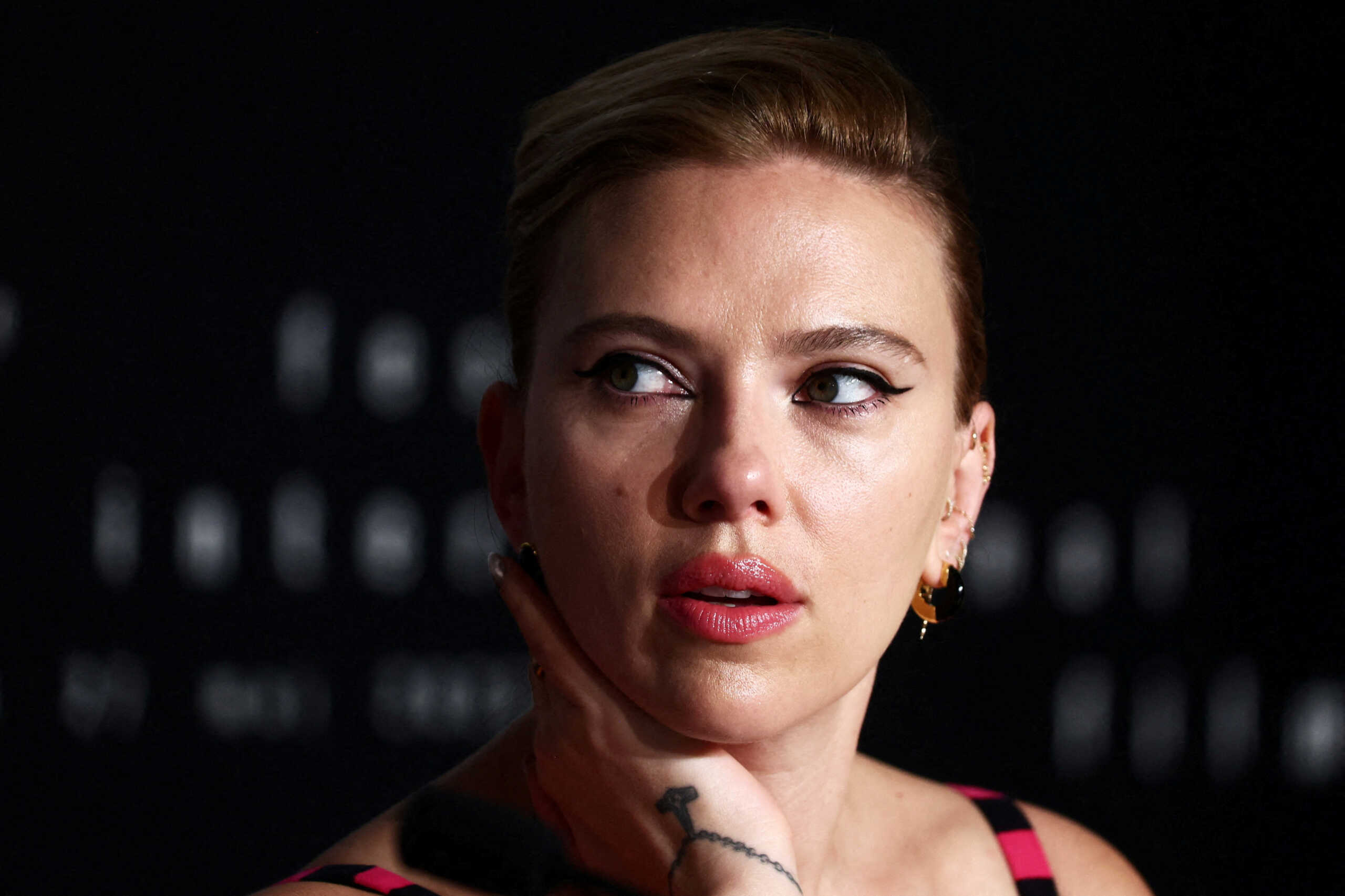 FILE PHOTO: The 76th Cannes Film Festival - Press conference for the film "Asteroid City" in competition - Cannes, France, May 24, 2023. Cast member Scarlett Johansson attends. REUTERS