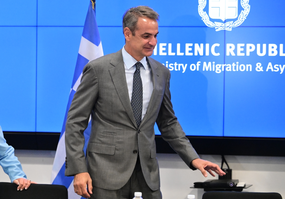Καταγραφή αυθαιρέτων από το διάστημα, high – tech κλήσεις της Τροχαίας και… «Coldplay» στο κυριακάτικο μήνυμα Μητσοτάκη