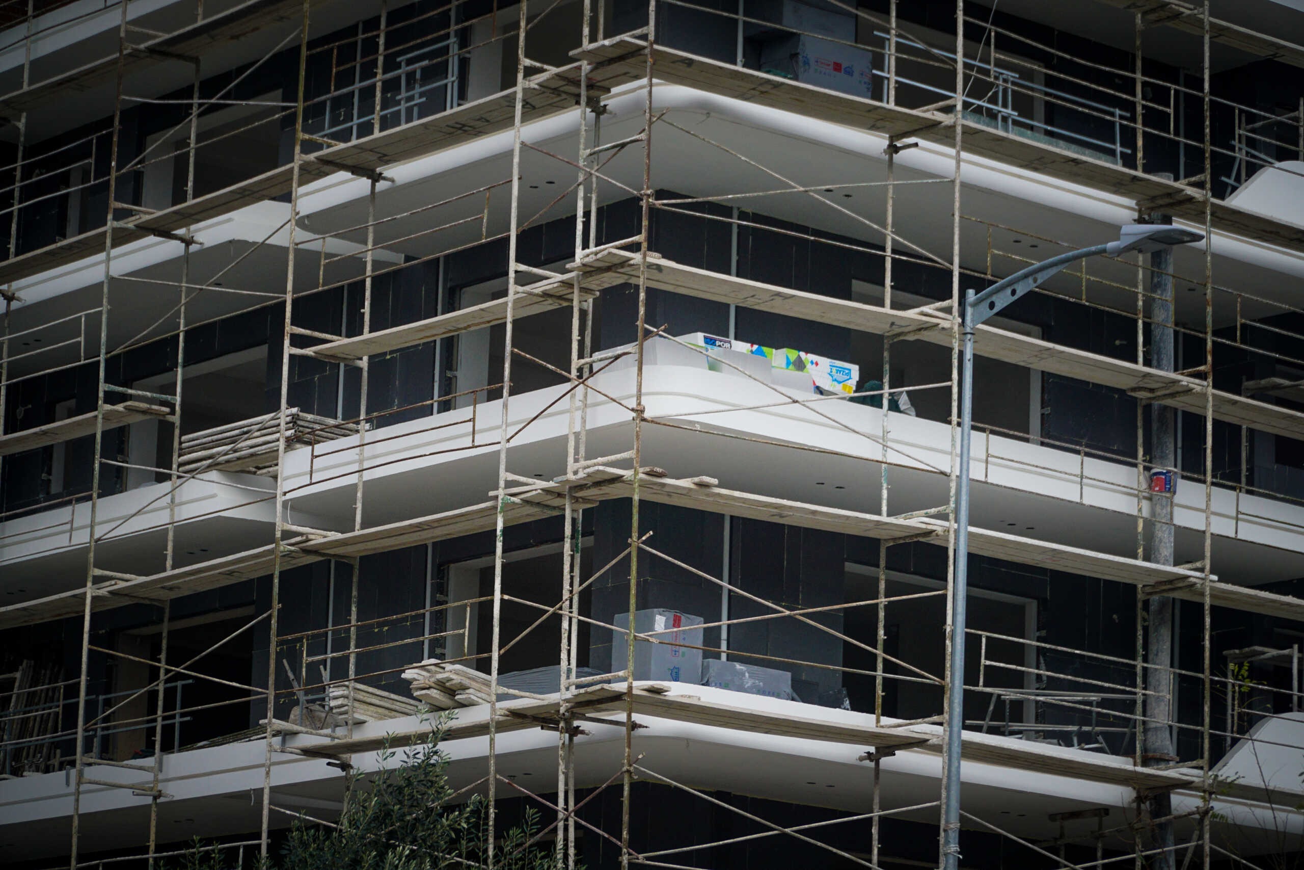 Άλμα 27,3% της οικοδομικής δραστηριότητας για τον Απρίλιο
